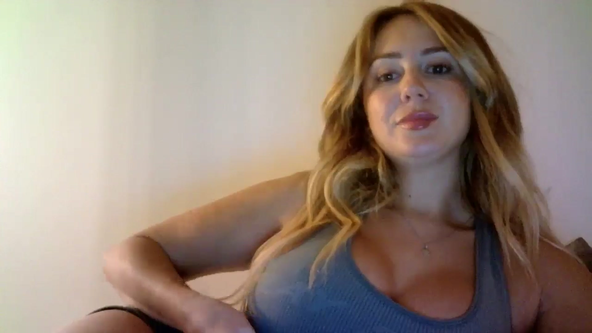 Gallery image thumbnail from AlexaRaeBlake's myfreecams stream on, 05/06/2024, 11:29 image 10 of 20