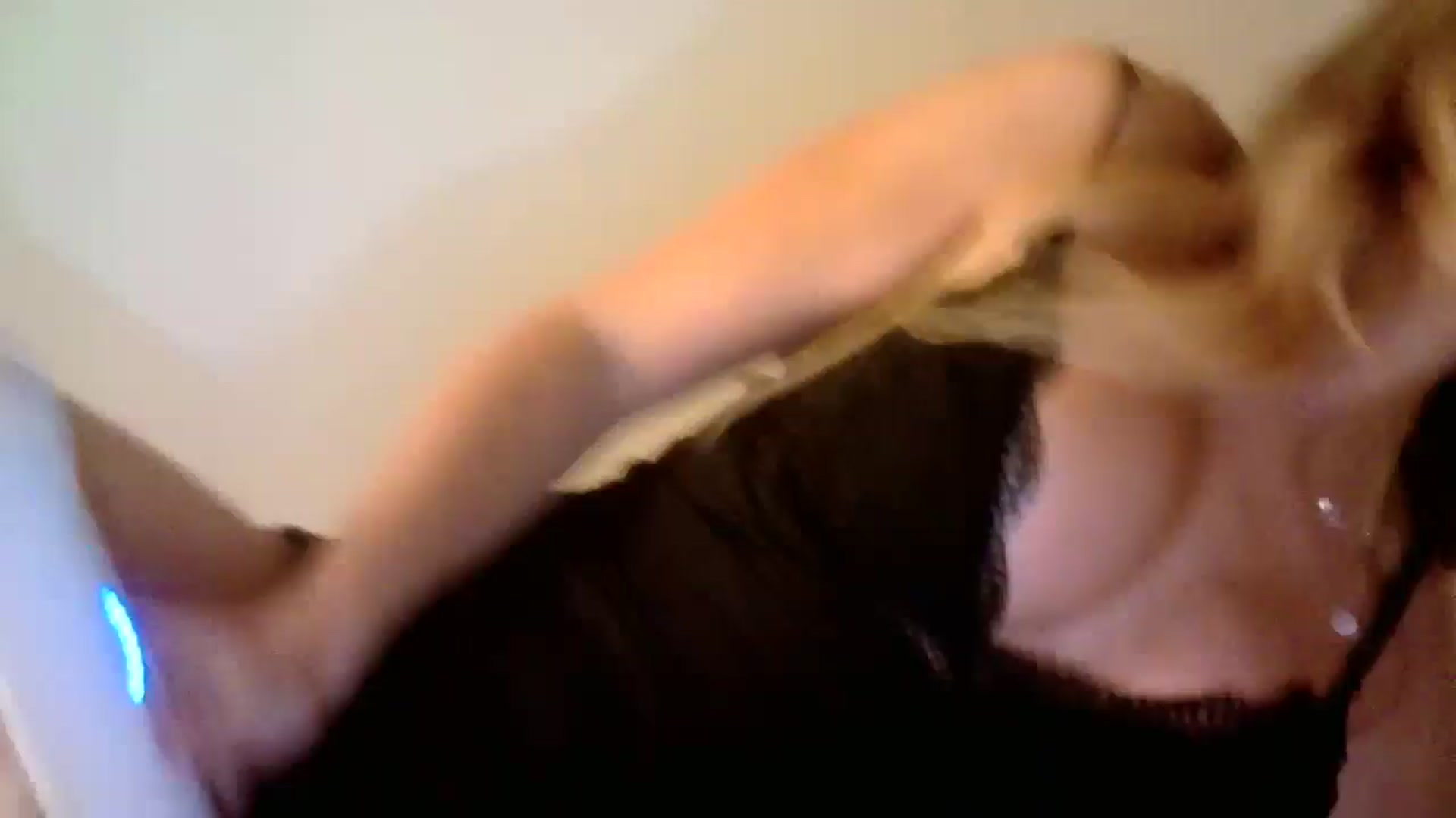 Gallery image thumbnail from AlexaRaeBlake's myfreecams stream on, 05/07/2024, 11:34 image 1 of 20