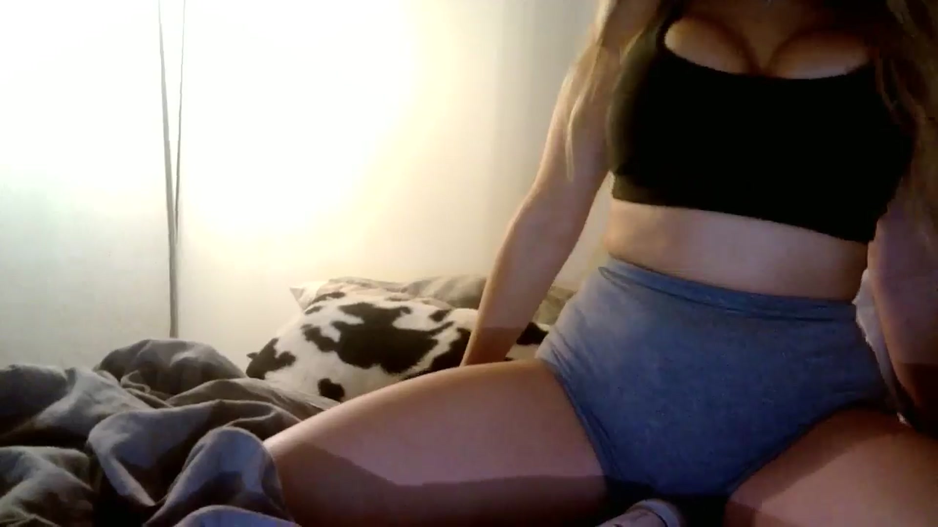 Gallery image thumbnail from AlexaRaeBlake's myfreecams stream on, 05/14/2024, 11:15 image 14 of 20