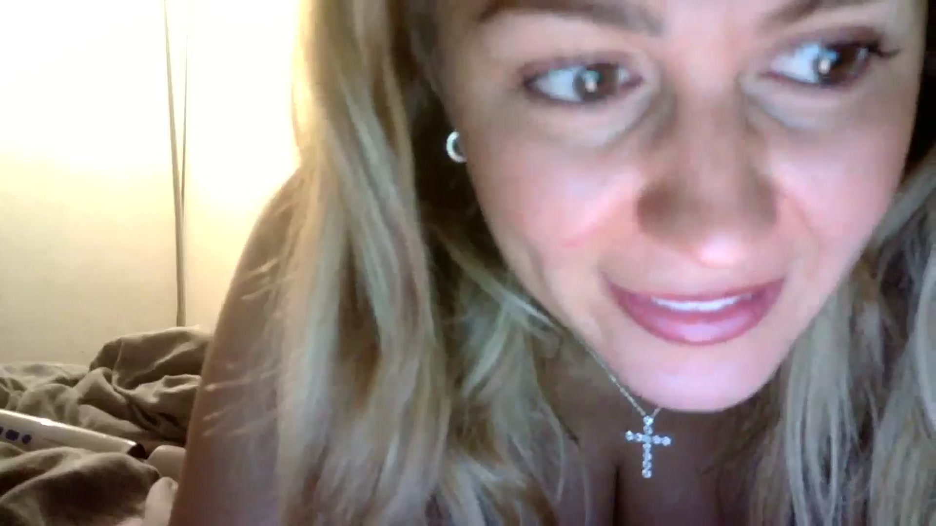 Gallery image thumbnail from AlexaRaeBlake's myfreecams stream on, 05/14/2024, 11:15 image 16 of 20