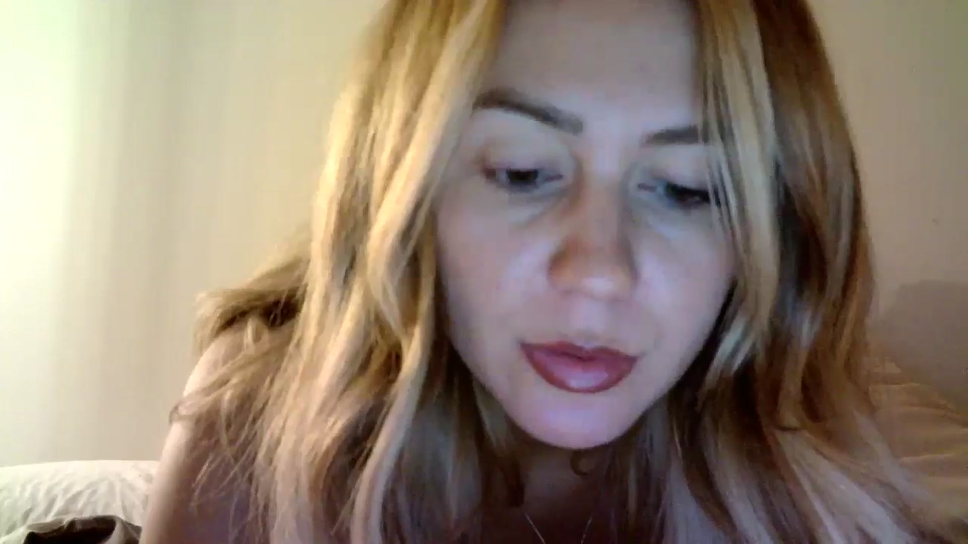 Gallery image thumbnail from AlexaRaeBlake's myfreecams stream on, 05/19/2024, 09:41 image 11 of 20