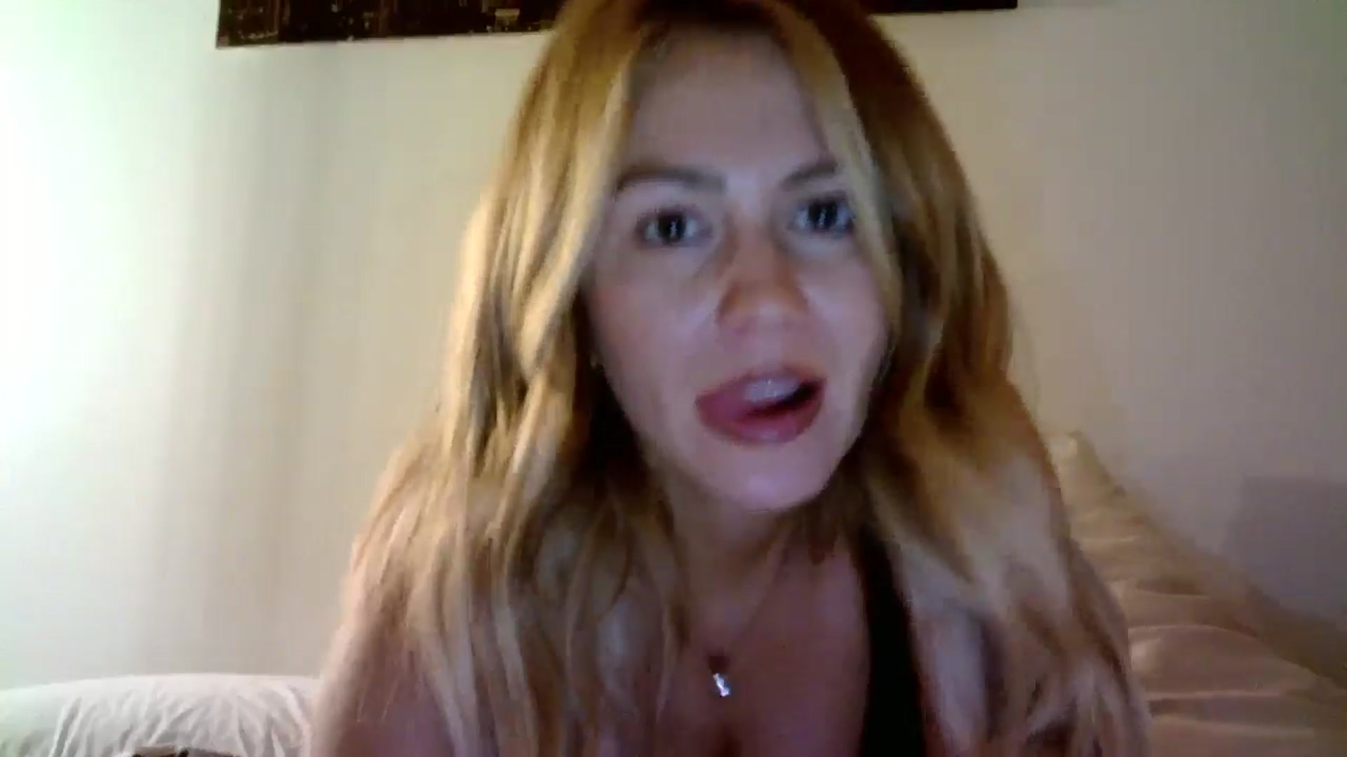 Gallery image thumbnail from AlexaRaeBlake's myfreecams stream on, 05/19/2024, 09:41 image 13 of 20