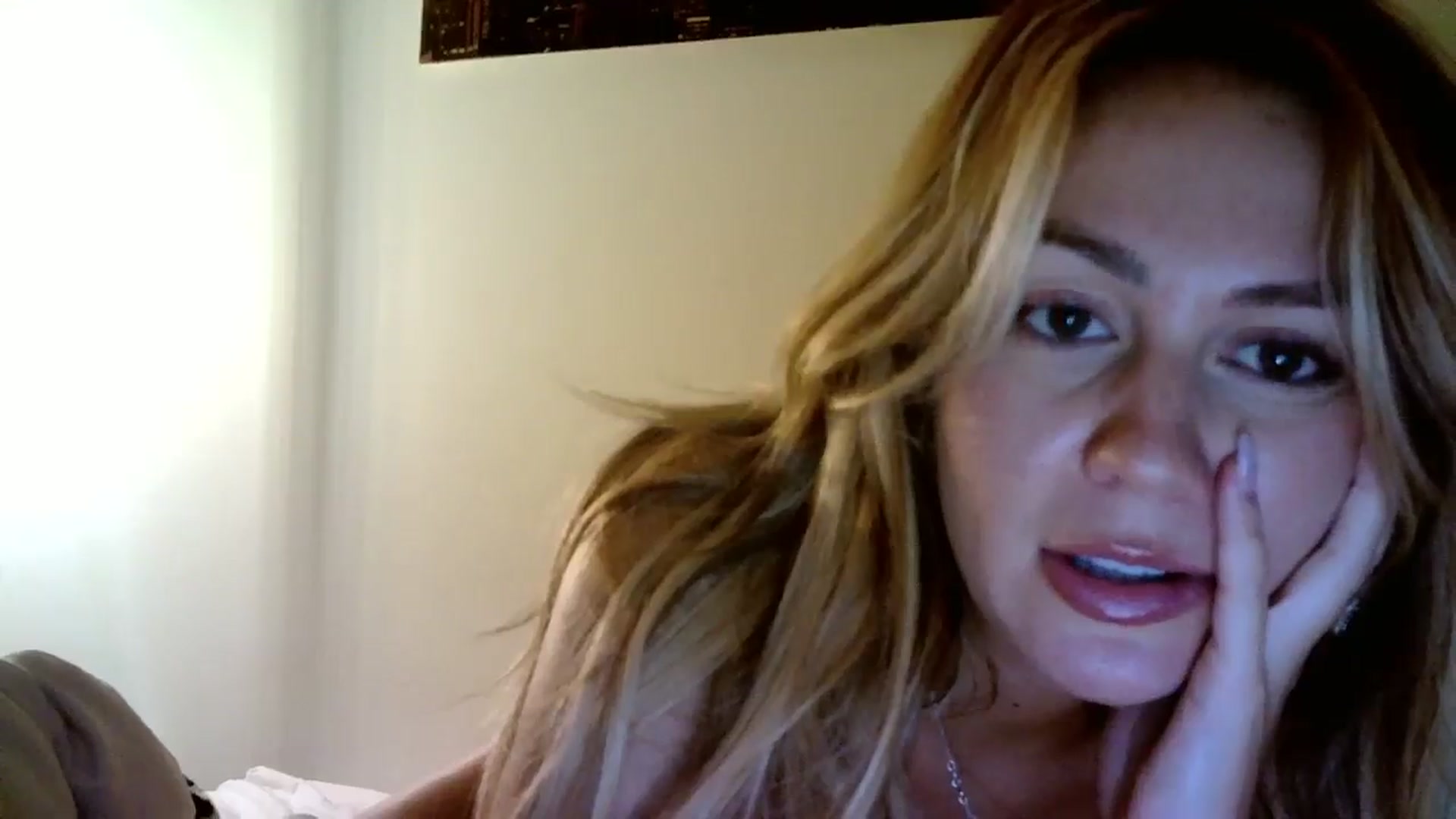 Gallery image thumbnail from AlexaRaeBlake's myfreecams stream on, 05/20/2024, 08:25 image 13 of 20
