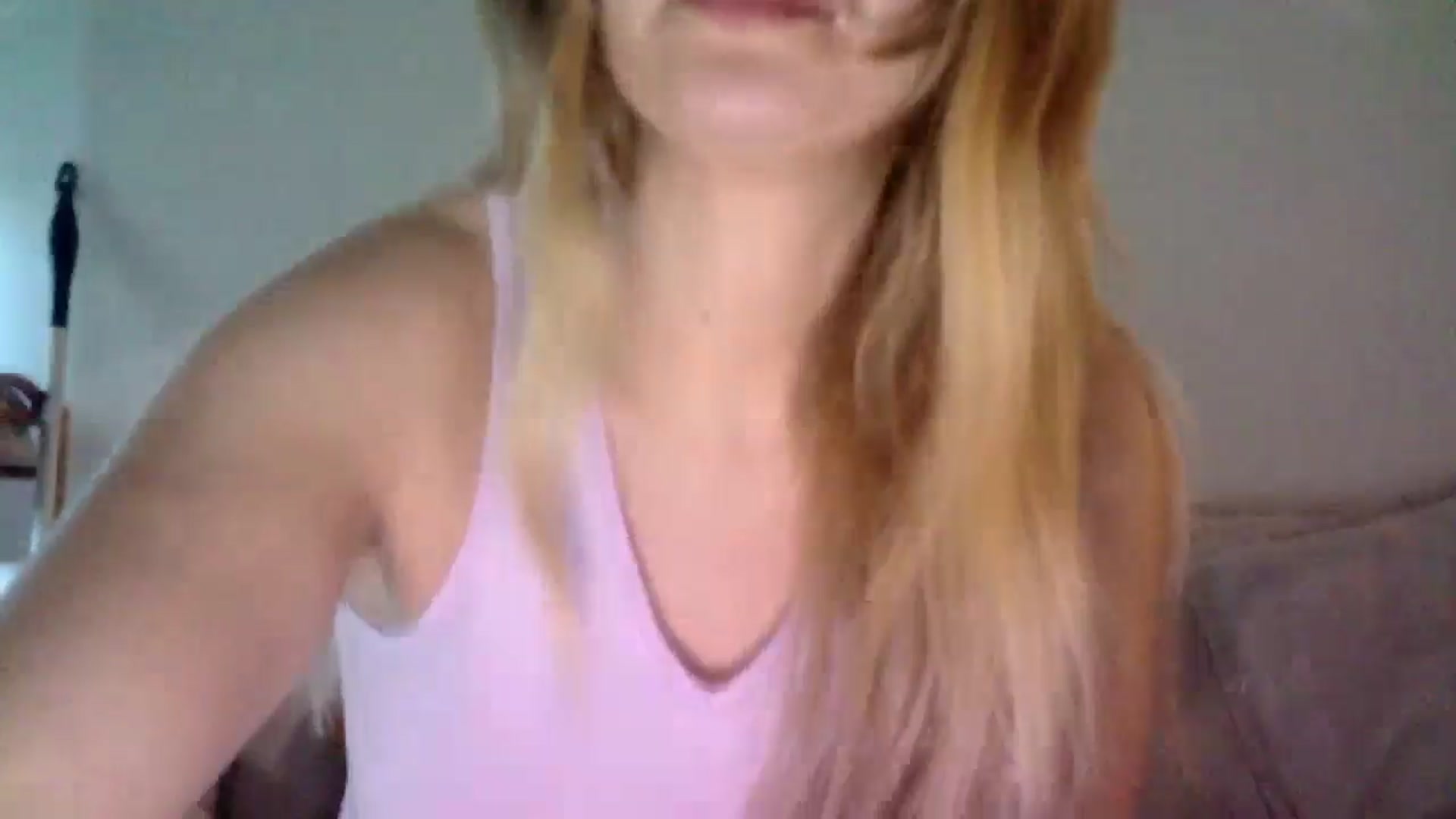 Gallery image thumbnail from AlexaRaeBlake's myfreecams stream on, 06/19/2024, 07:02 image 3 of 20