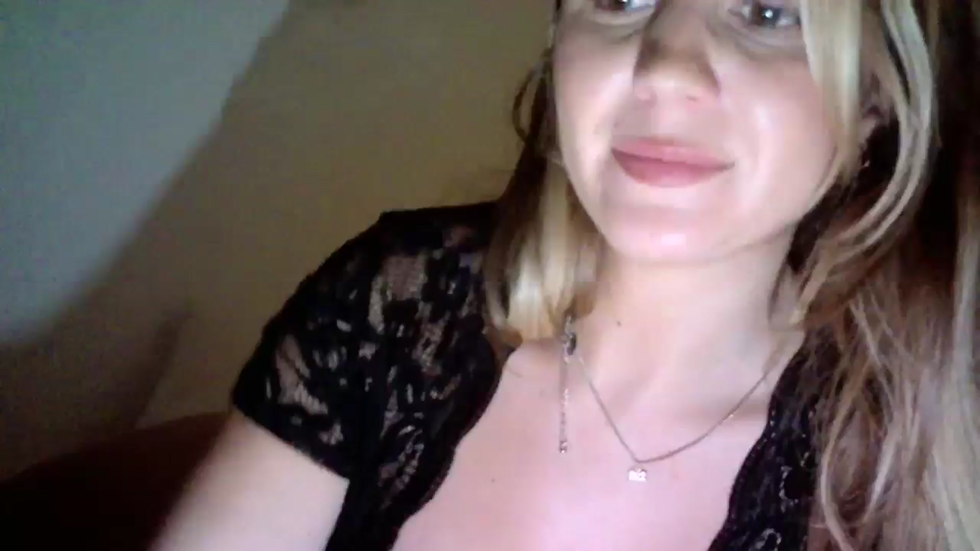 Gallery image thumbnail from AlexaRaeBlake's myfreecams stream on, 07/21/2024, 09:01 image 18 of 20