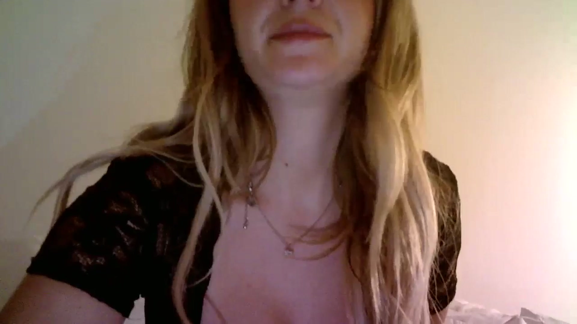 Gallery image thumbnail from AlexaRaeBlake's myfreecams stream on, 07/29/2024, 08:43 image 6 of 20