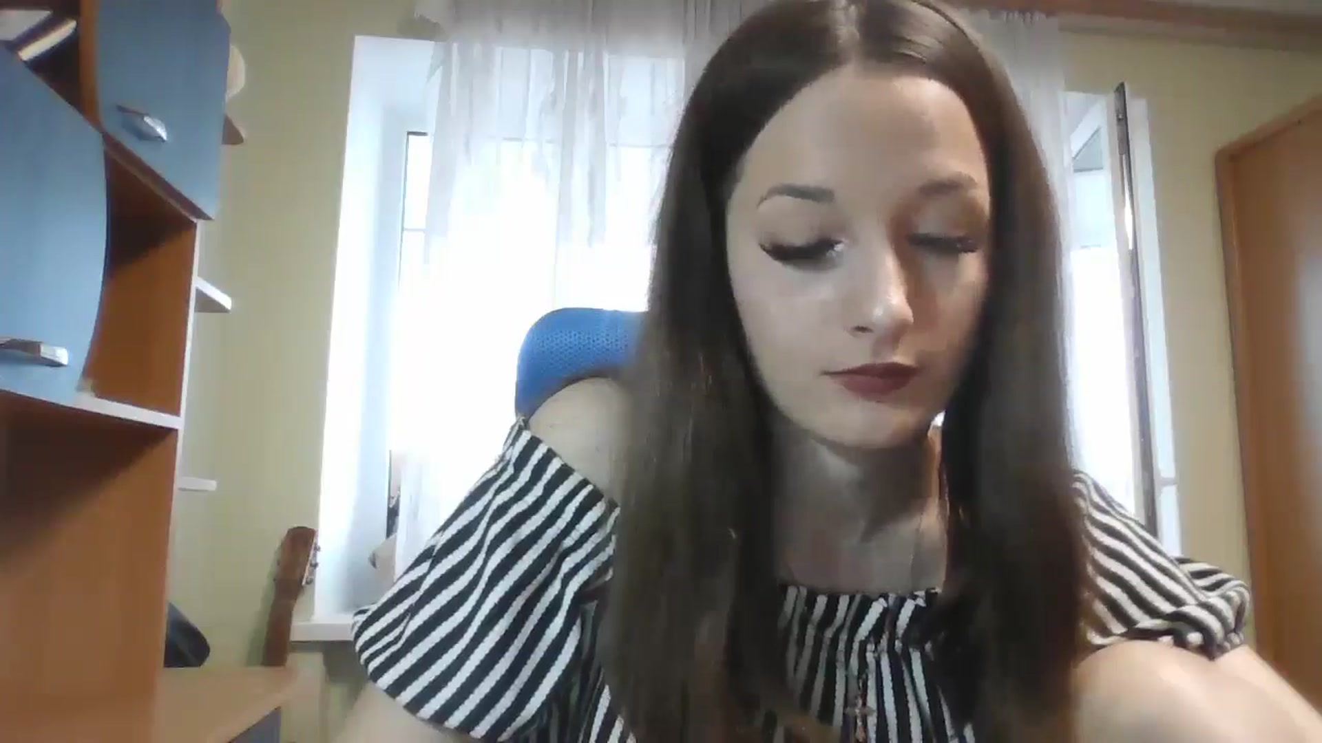 Gallery image thumbnail from AlexaRaze's myfreecams stream on, 04/11/2026, 12:06 image 7 of 20