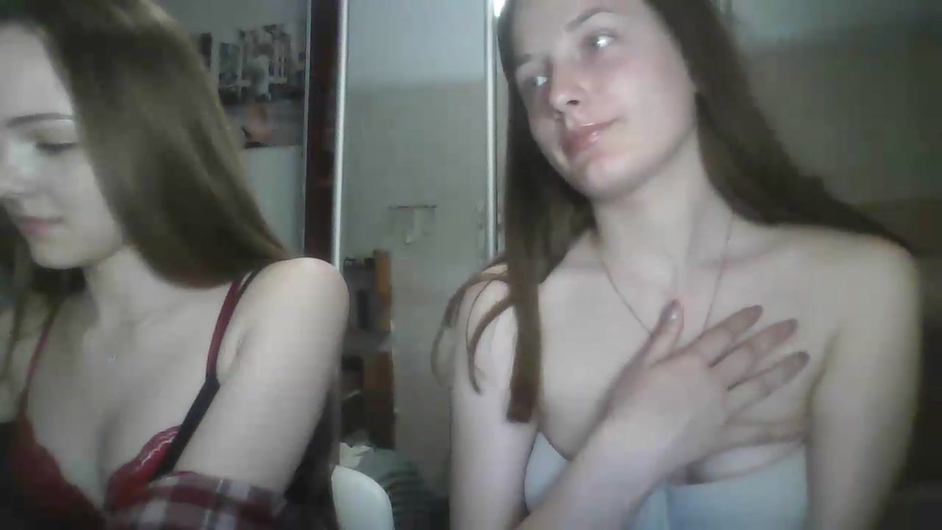 Gallery image thumbnail from AlexaRaze's myfreecams stream on, 05/07/2026, 18:33 image 17 of 20