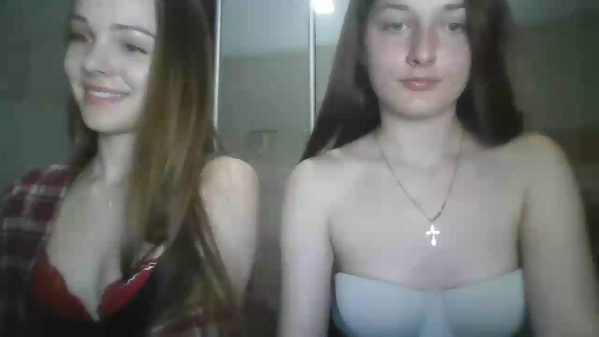 Gallery image thumbnail from AlexaRaze's myfreecams stream on, 05/07/2026, 18:33 image 15 of 20