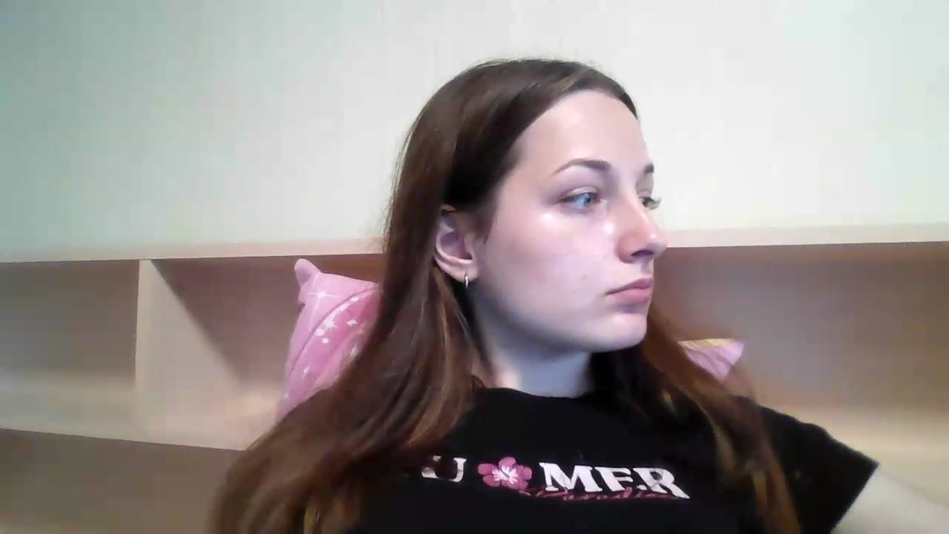 Gallery image thumbnail from AlexaRaze's myfreecams stream on, 06/09/2026, 12:27 image 18 of 20