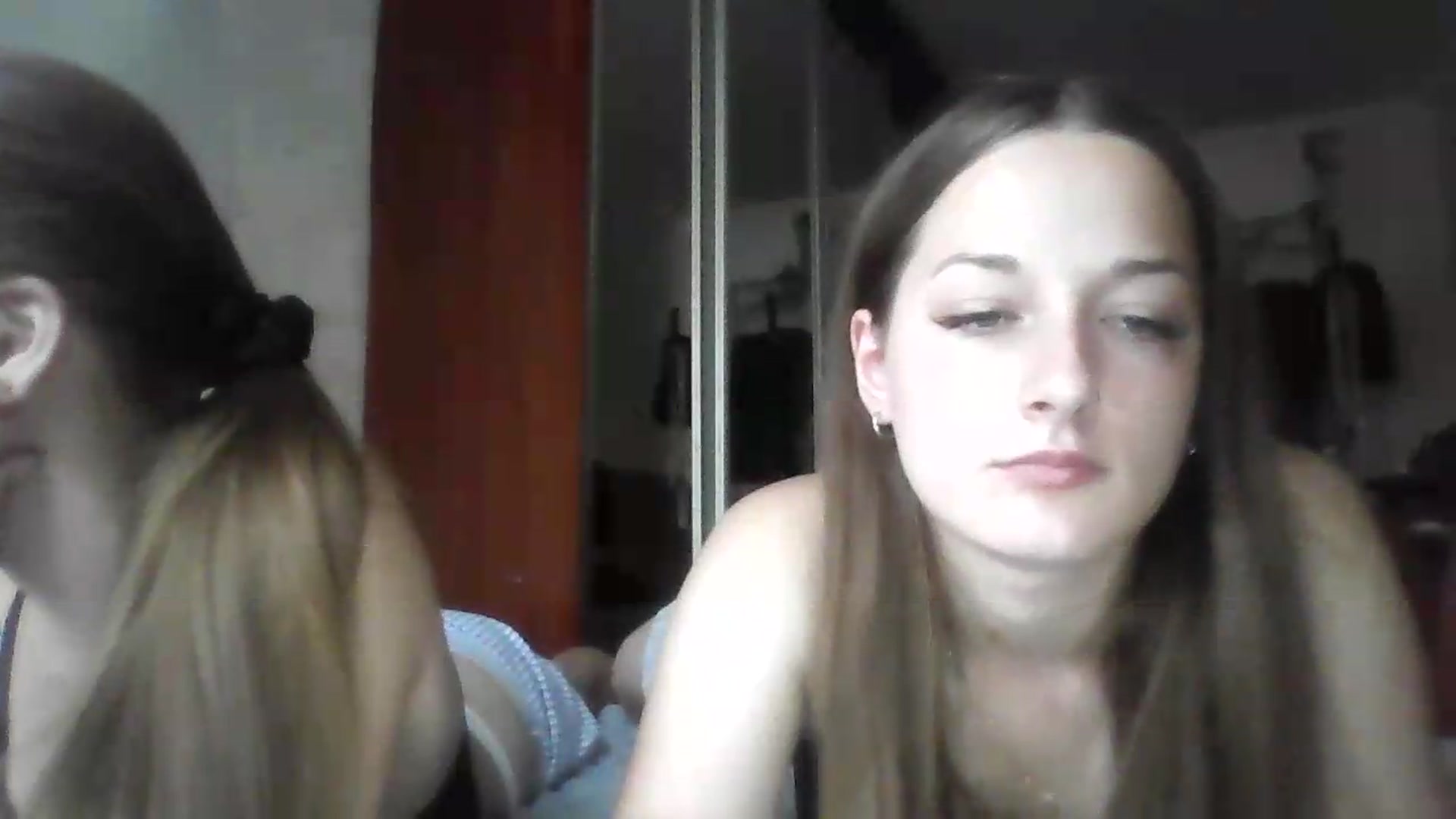 Gallery image thumbnail from AlexaRaze's myfreecams stream on, 06/25/2026, 17:59 image 4 of 20
