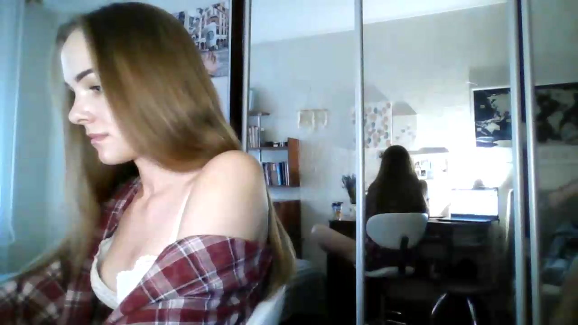 Gallery image thumbnail from AlexaRaze's myfreecams stream on, 07/08/2026, 16:36 image 16 of 20