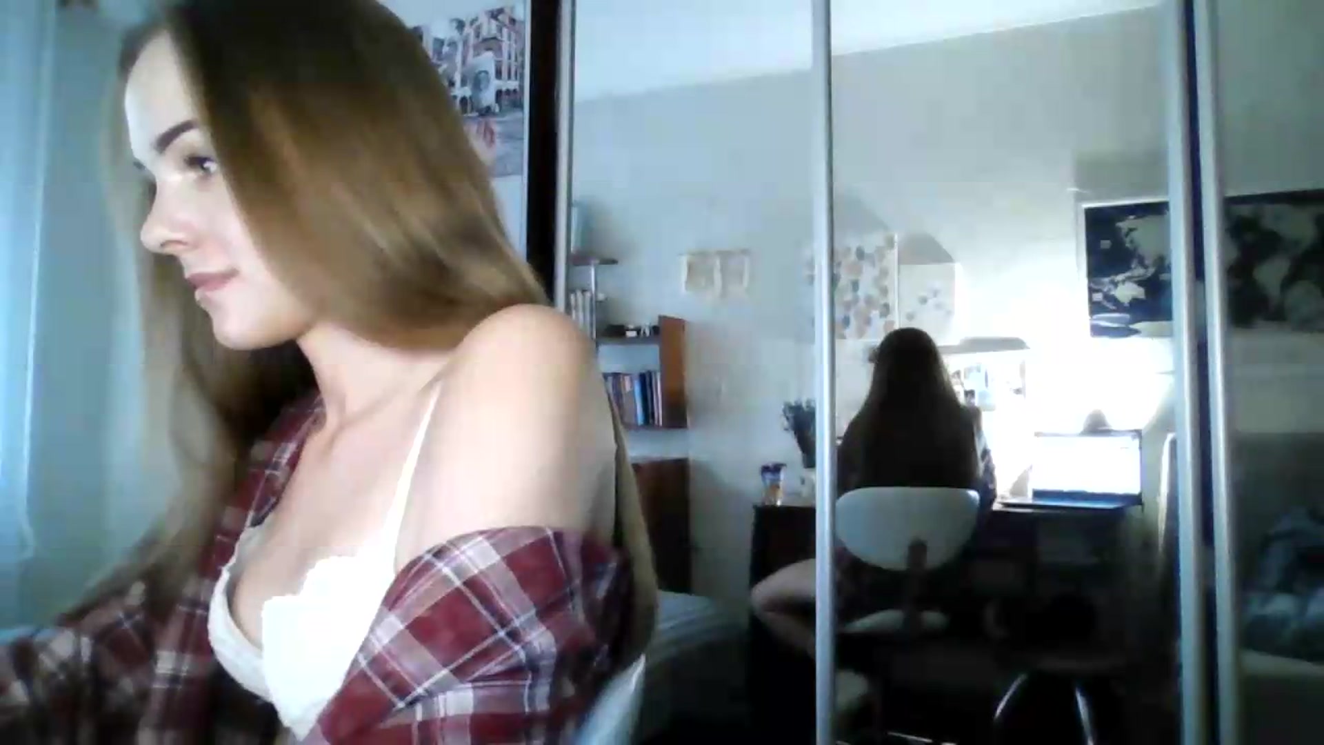 Gallery image thumbnail from AlexaRaze's myfreecams stream on, 07/08/2026, 16:36 image 13 of 20