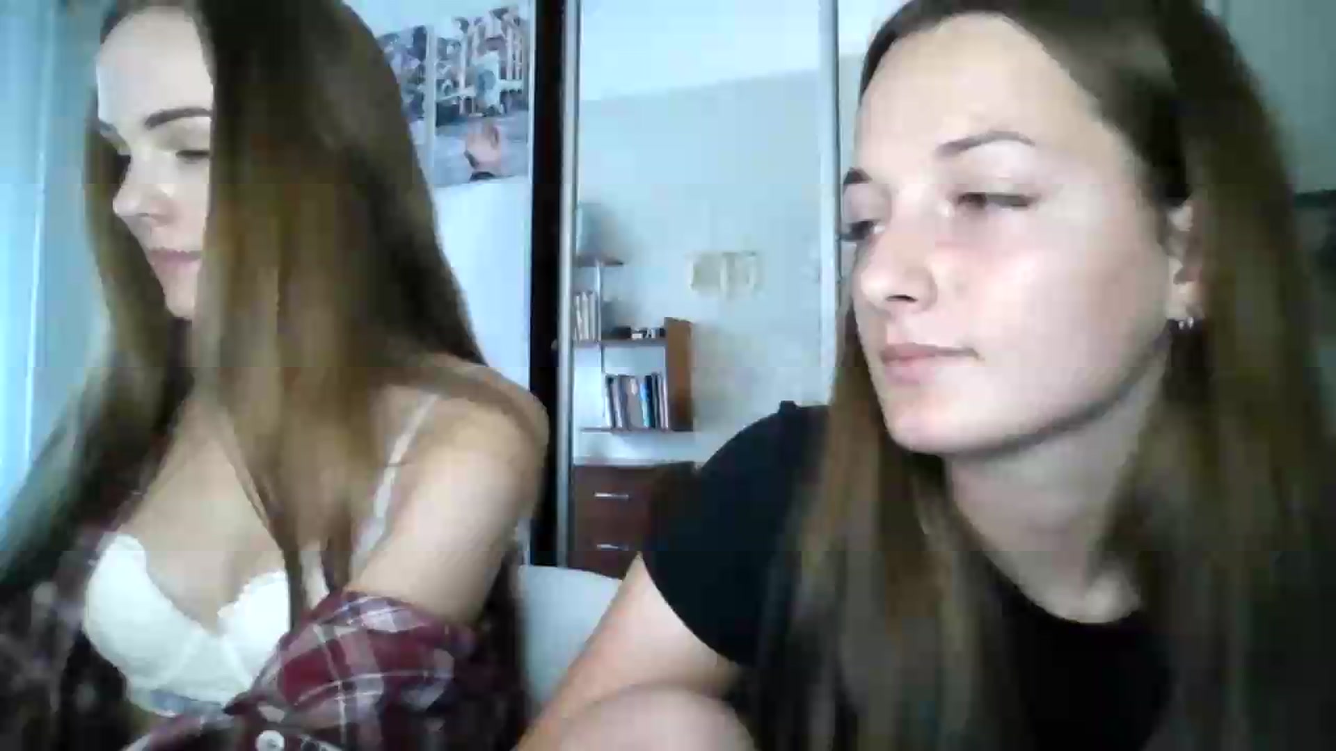 Gallery image thumbnail from AlexaRaze's myfreecams stream on, 07/08/2026, 16:36 image 1 of 20