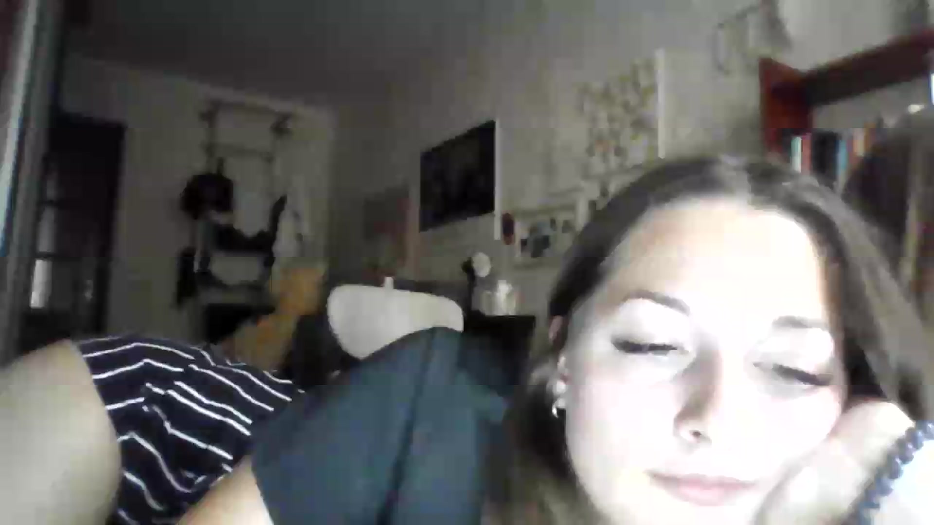 Gallery image thumbnail from AlexaRaze's myfreecams stream on, 07/16/2026, 17:40 image 12 of 20