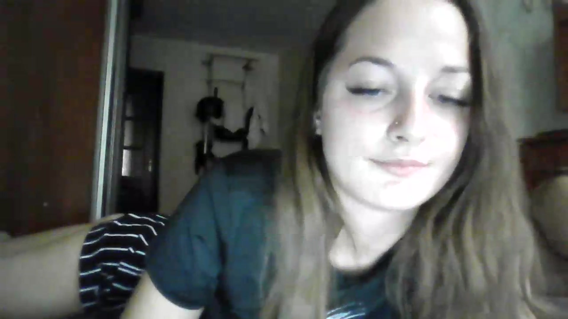 Gallery image thumbnail from AlexaRaze's myfreecams stream on, 07/16/2026, 17:40 image 13 of 20
