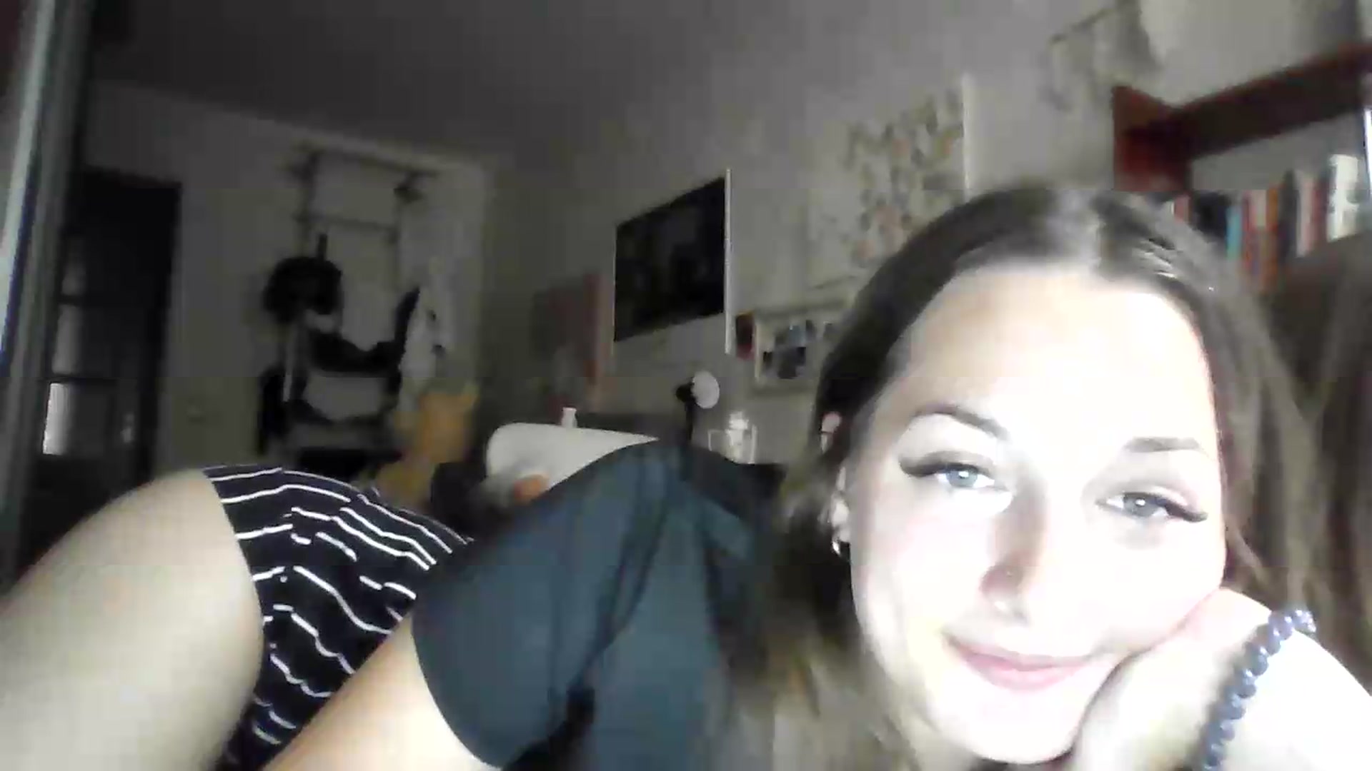 Gallery image thumbnail from AlexaRaze's myfreecams stream on, 07/16/2026, 17:40 image 11 of 20