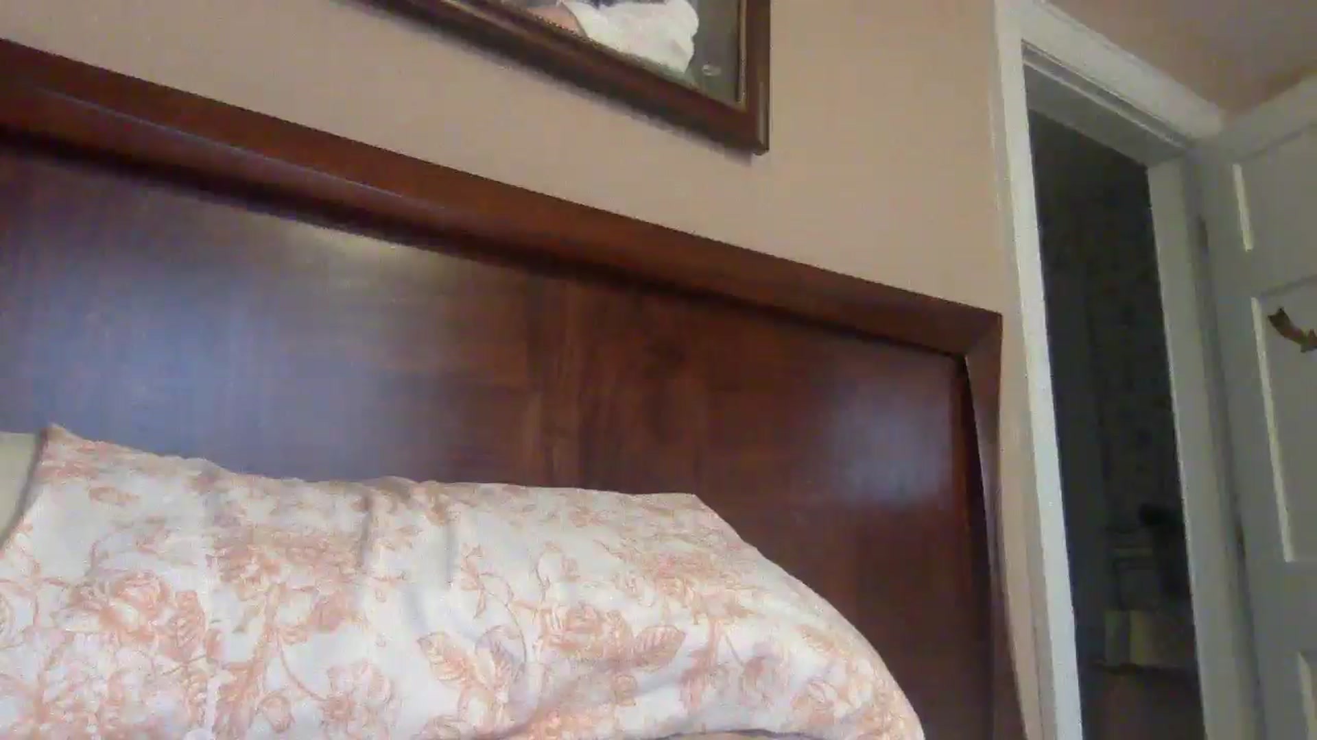 Gallery image thumbnail from AlexaS67780's myfreecams stream on, 12/24/2025, 21:05 image 2 of 20