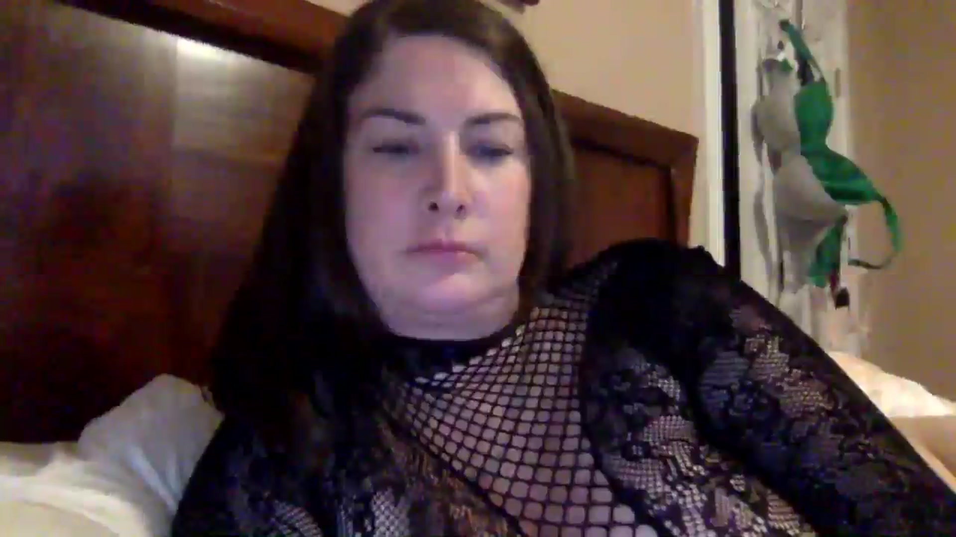 Gallery image thumbnail from AlexaS67780's myfreecams stream on, 01/01/2026, 22:03 image 18 of 20