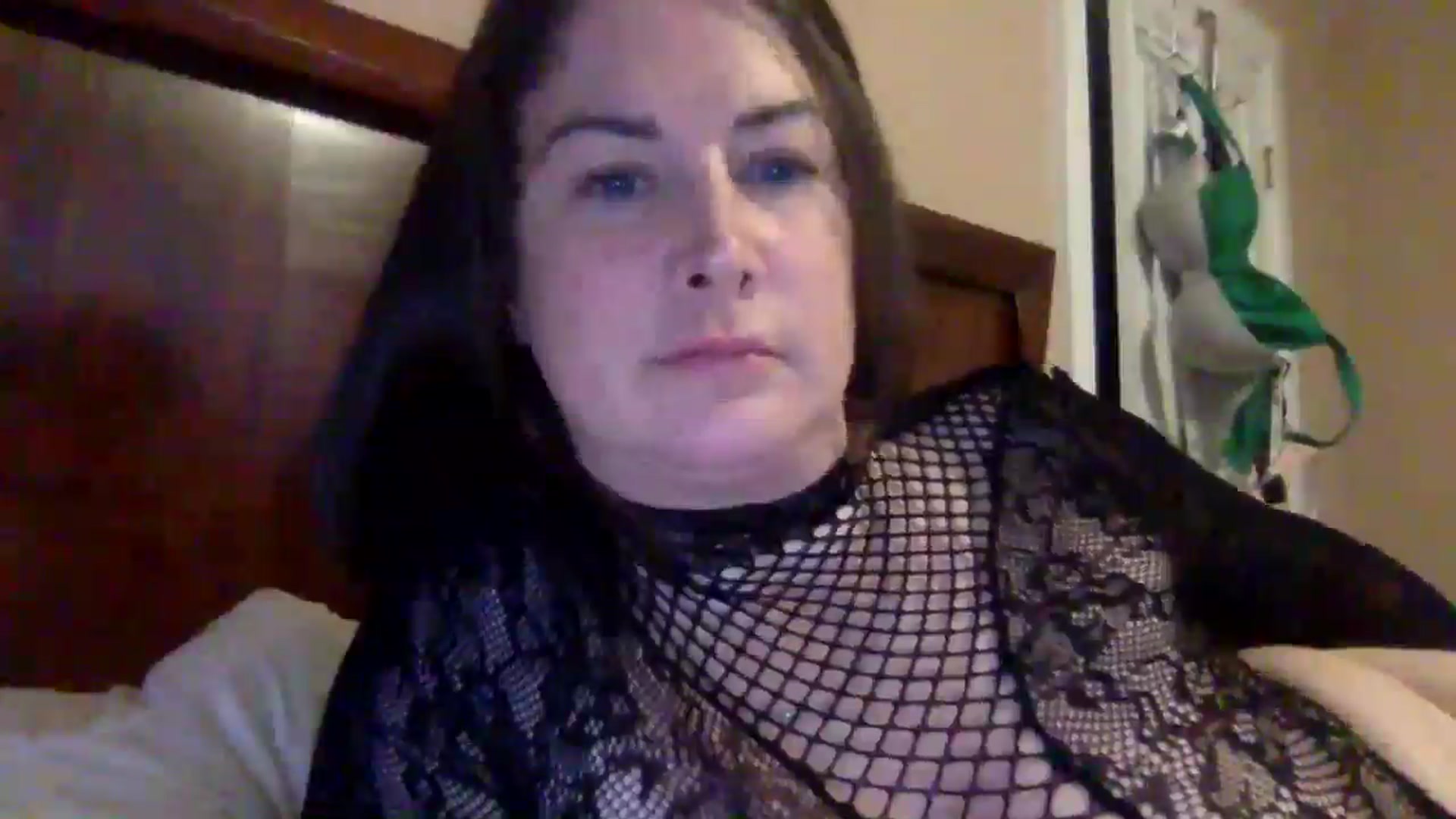 Gallery image thumbnail from AlexaS67780's myfreecams stream on, 01/01/2026, 22:03 image 10 of 20