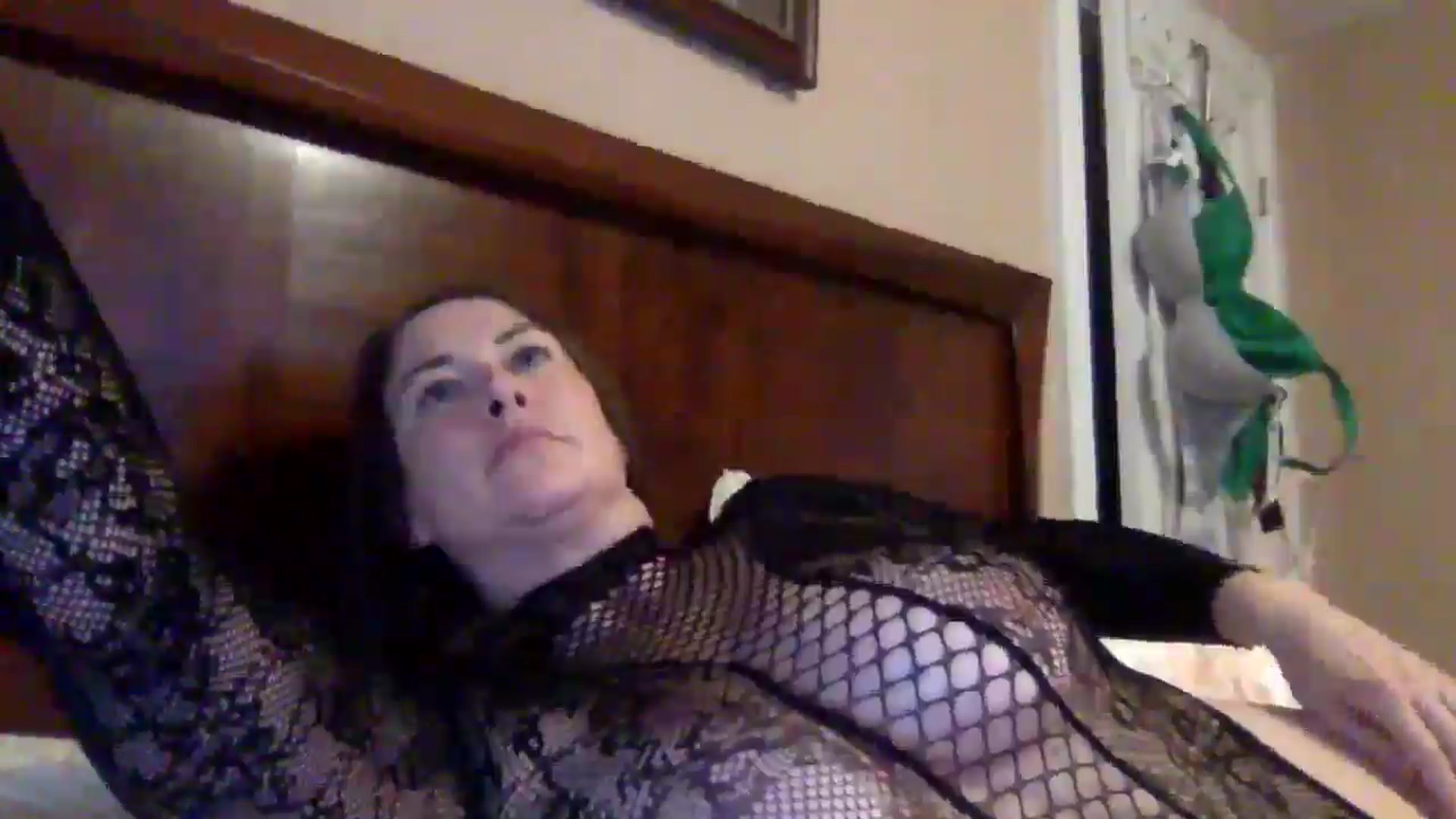 Gallery image thumbnail from AlexaS67780's myfreecams stream on, 01/01/2026, 22:03 image 9 of 20
