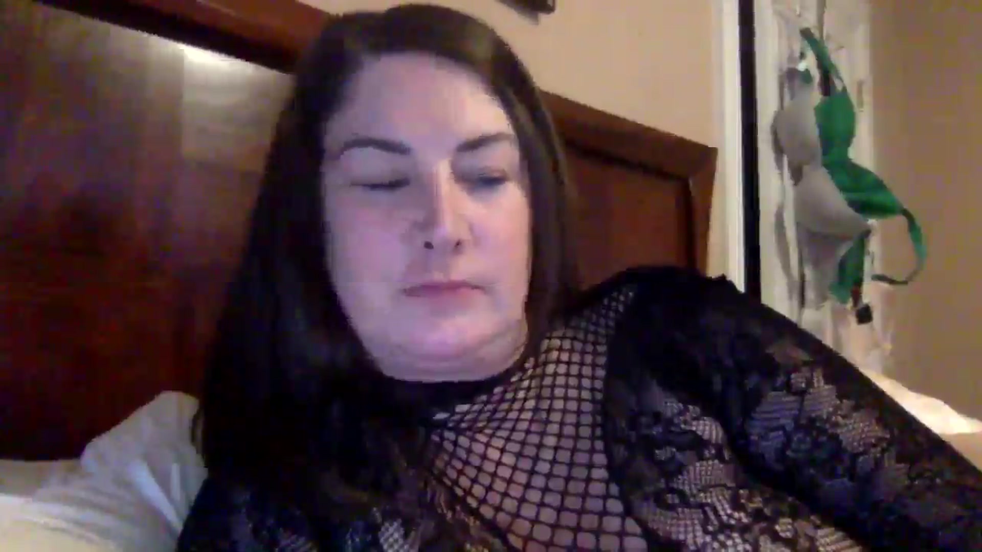 Gallery image thumbnail from AlexaS67780's myfreecams stream on, 01/01/2026, 22:03 image 19 of 20