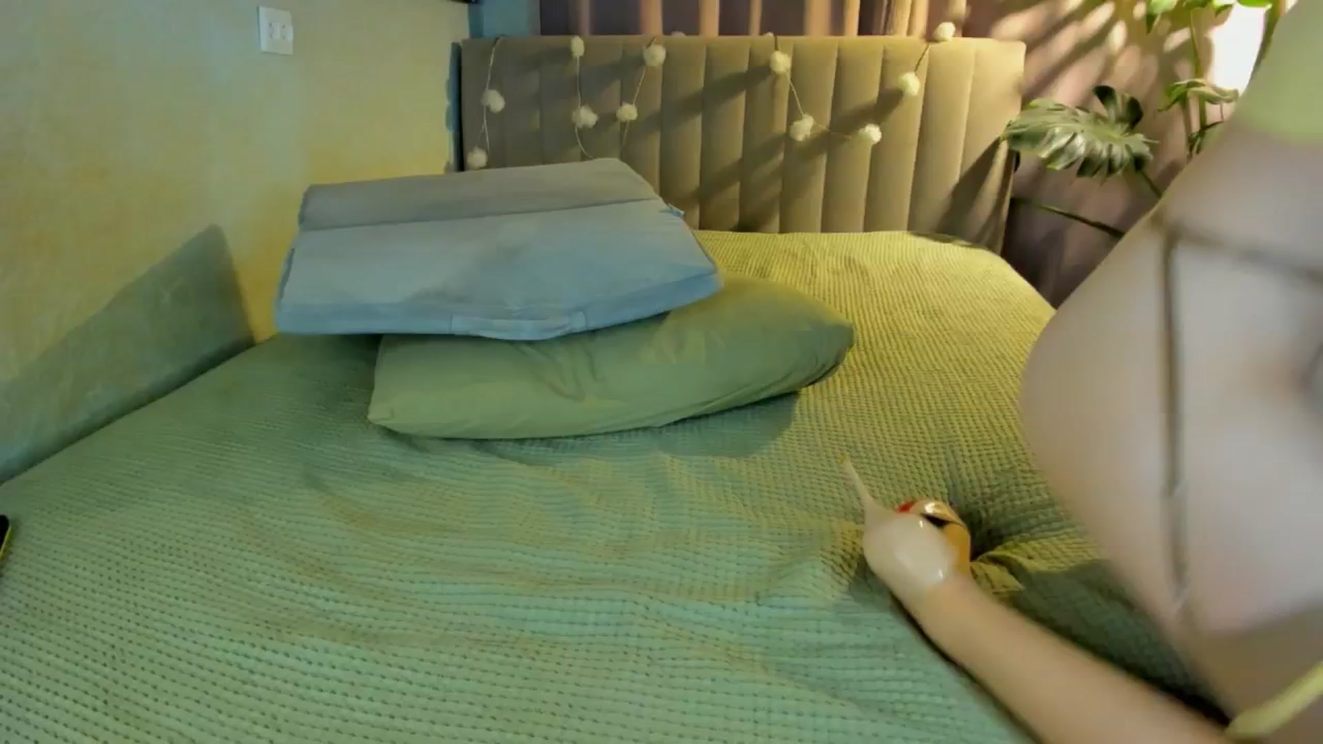 Gallery image thumbnail from AlexaShik's myfreecams stream on, 02/19/2026, 21:29 image 10 of 20
