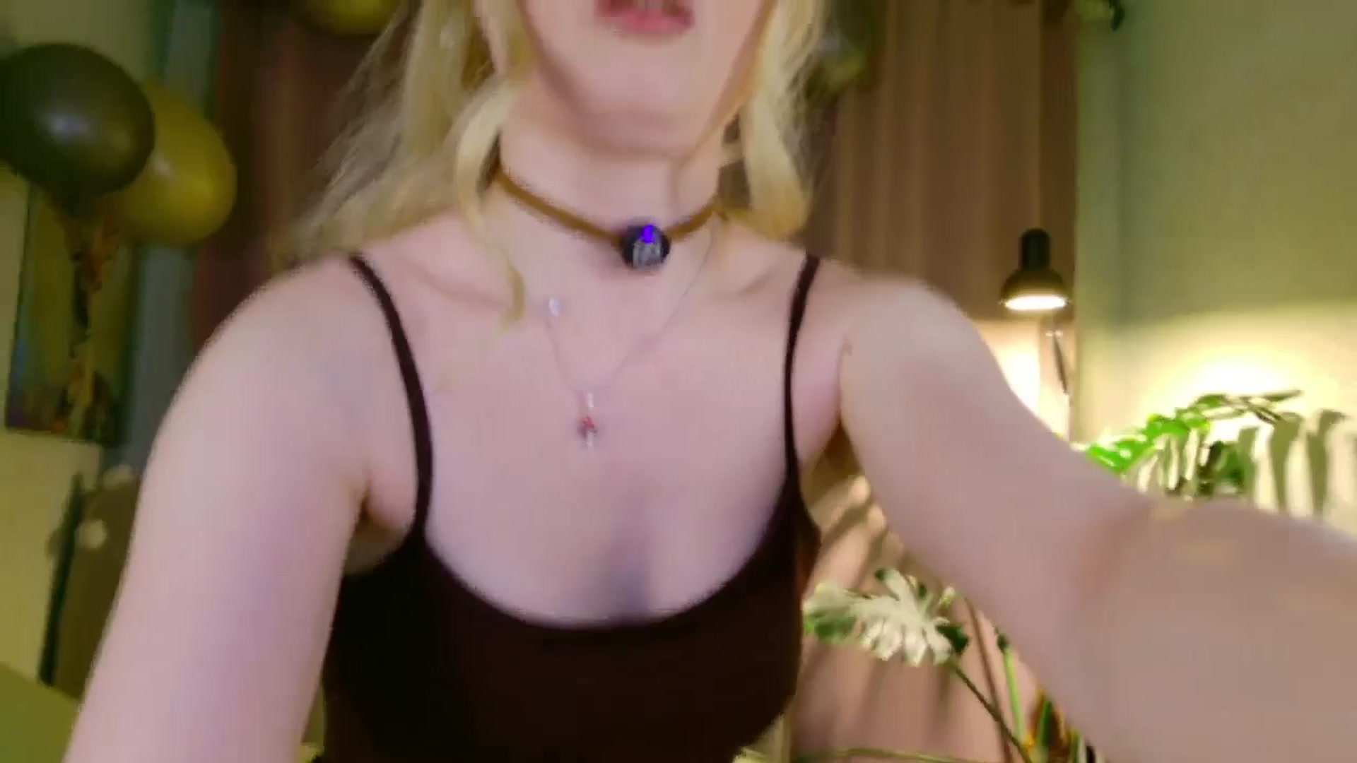 Gallery image thumbnail from AlexaShik's myfreecams stream on, 04/15/2026, 20:17 image 10 of 20