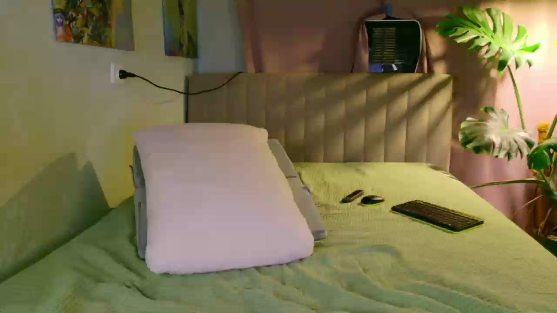 Gallery image thumbnail from AlexaShik's myfreecams stream on, 06/22/2026, 20:18 image 20 of 20