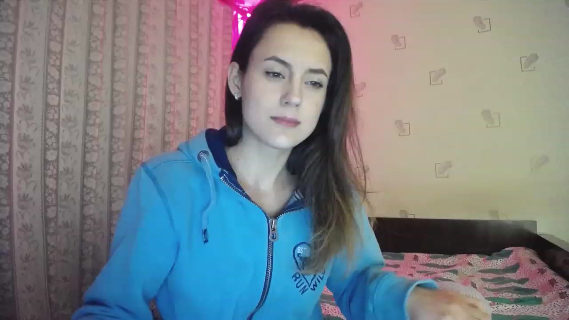 Gallery image thumbnail from Alexa_Floret's myfreecams stream on, 03/08/2023, 18:33 image 17 of 20