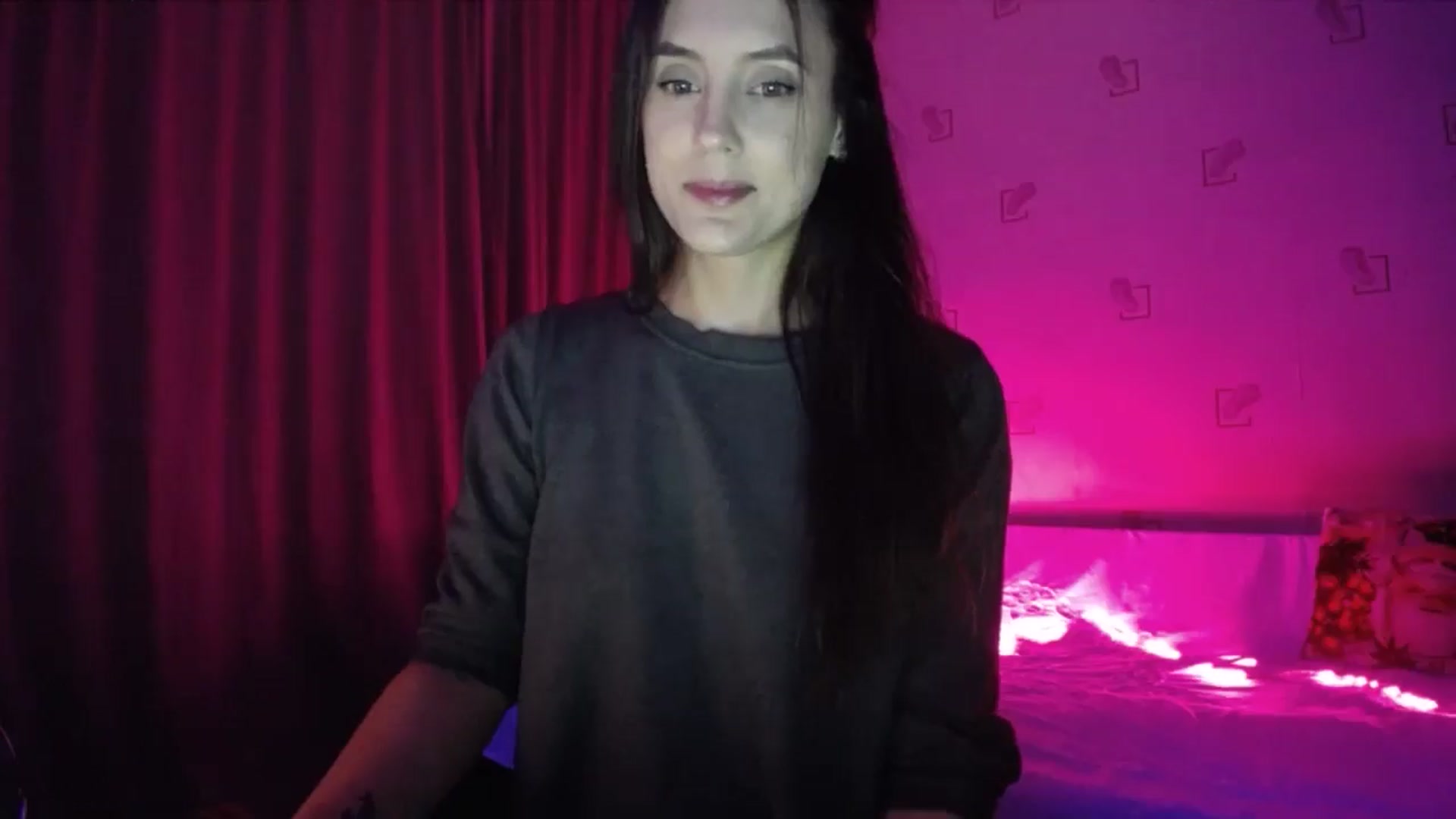 Gallery image thumbnail from Alexa_Floret's myfreecams stream on, 09/01/2024, 19:13 image 12 of 20