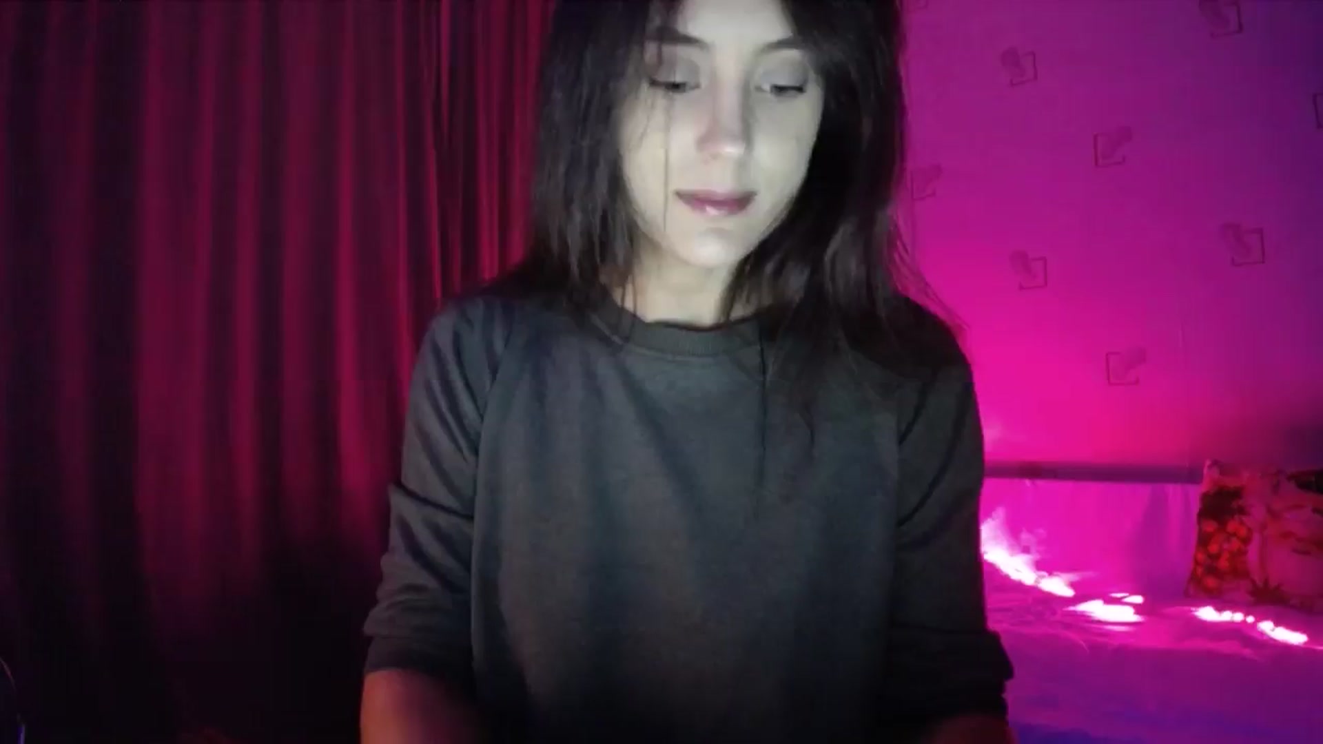 Gallery image thumbnail from Alexa_Floret's myfreecams stream on, 09/01/2024, 19:13 image 3 of 20