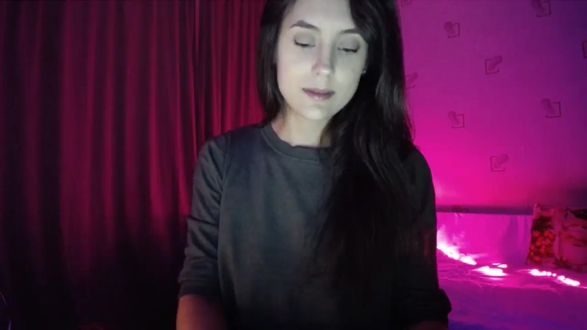 Gallery image thumbnail from Alexa_Floret's myfreecams stream on, 09/01/2024, 19:13 image 9 of 20