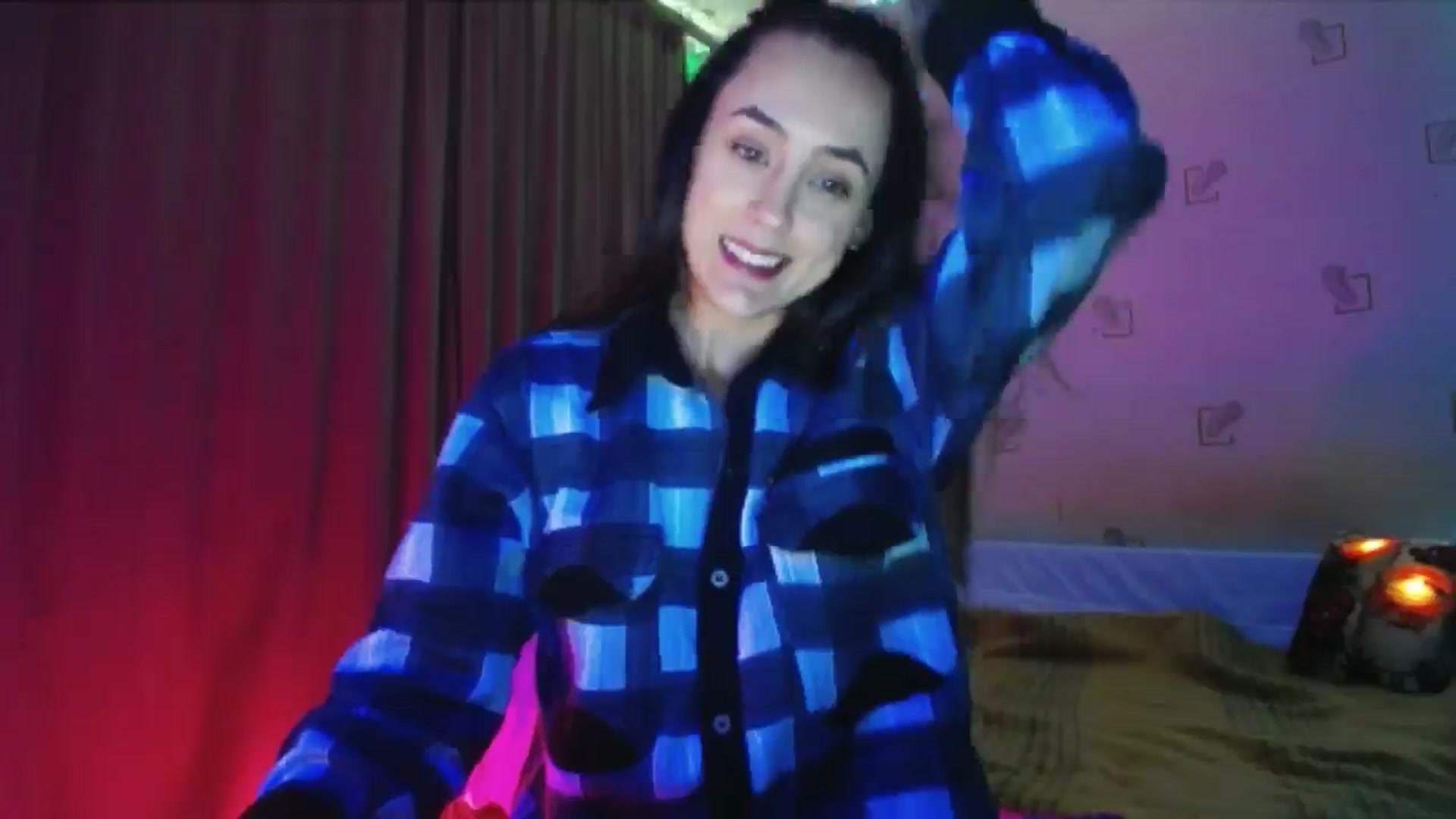 Gallery image thumbnail from Alexa_Floret's myfreecams stream on, 12/23/2024, 19:48 image 10 of 20