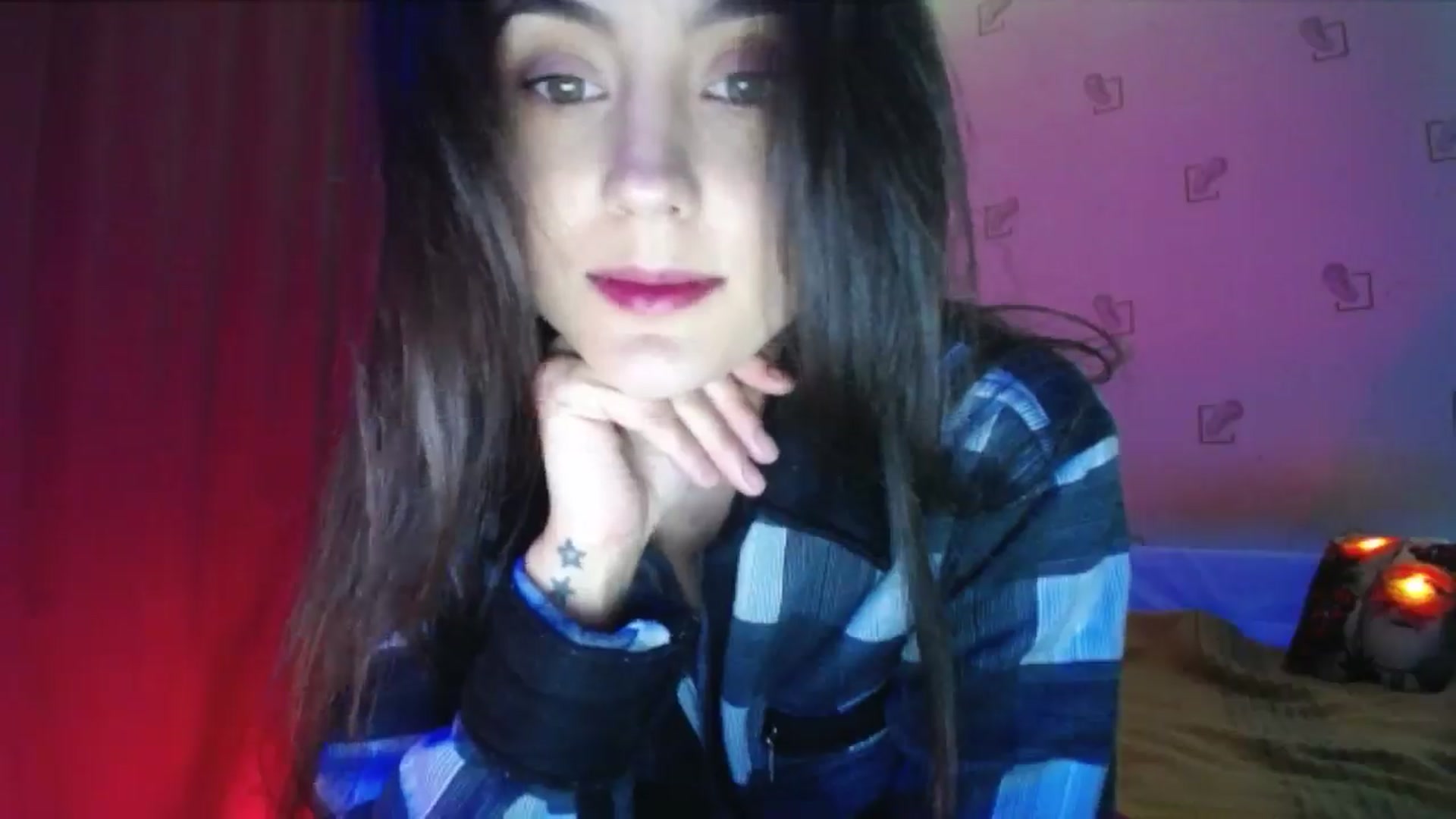 Gallery image thumbnail from Alexa_Floret's myfreecams stream on, 12/23/2024, 19:48 image 13 of 20