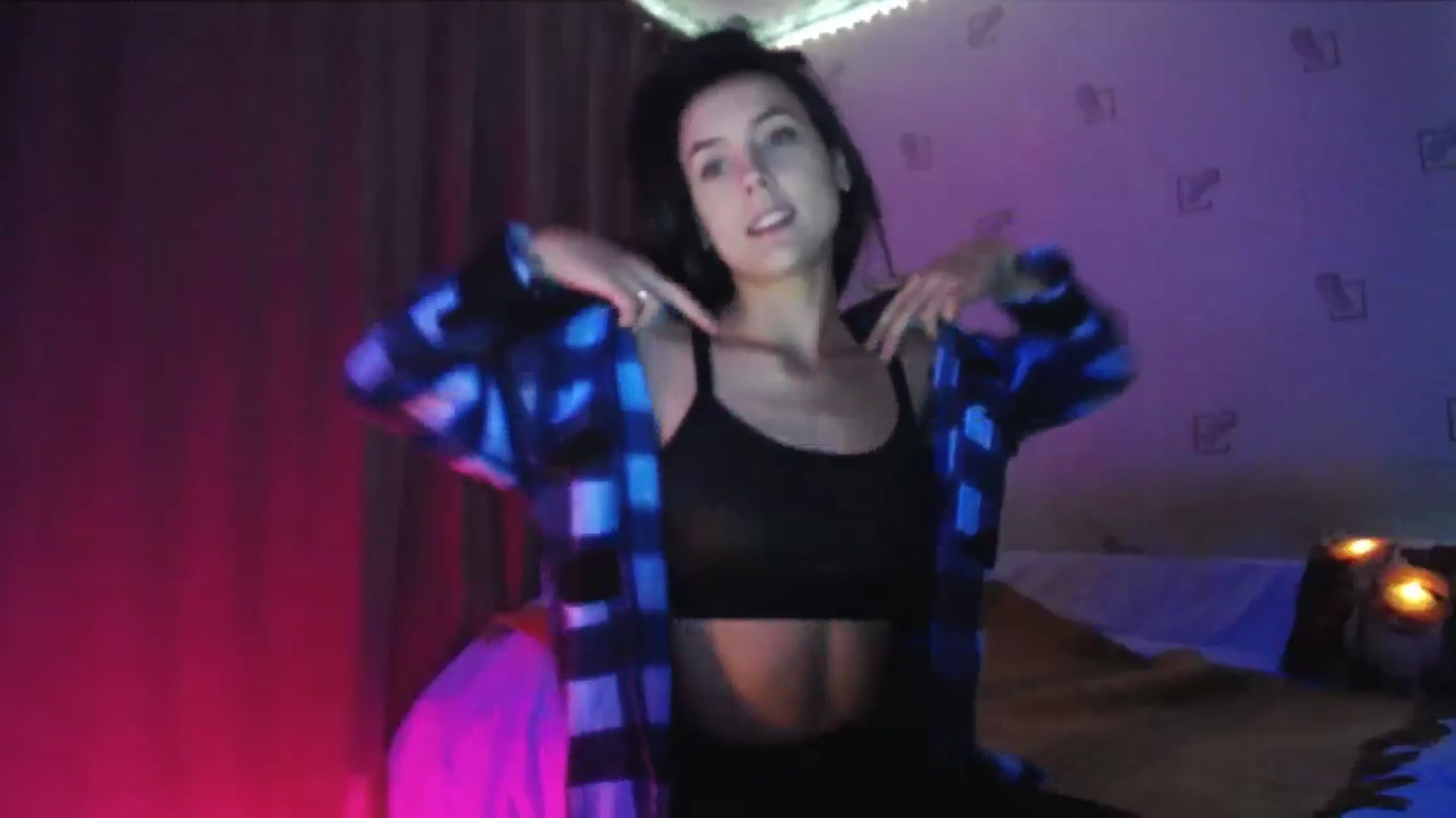 Gallery image thumbnail from Alexa_Floret's myfreecams stream on, 12/26/2024, 17:20 image 13 of 20