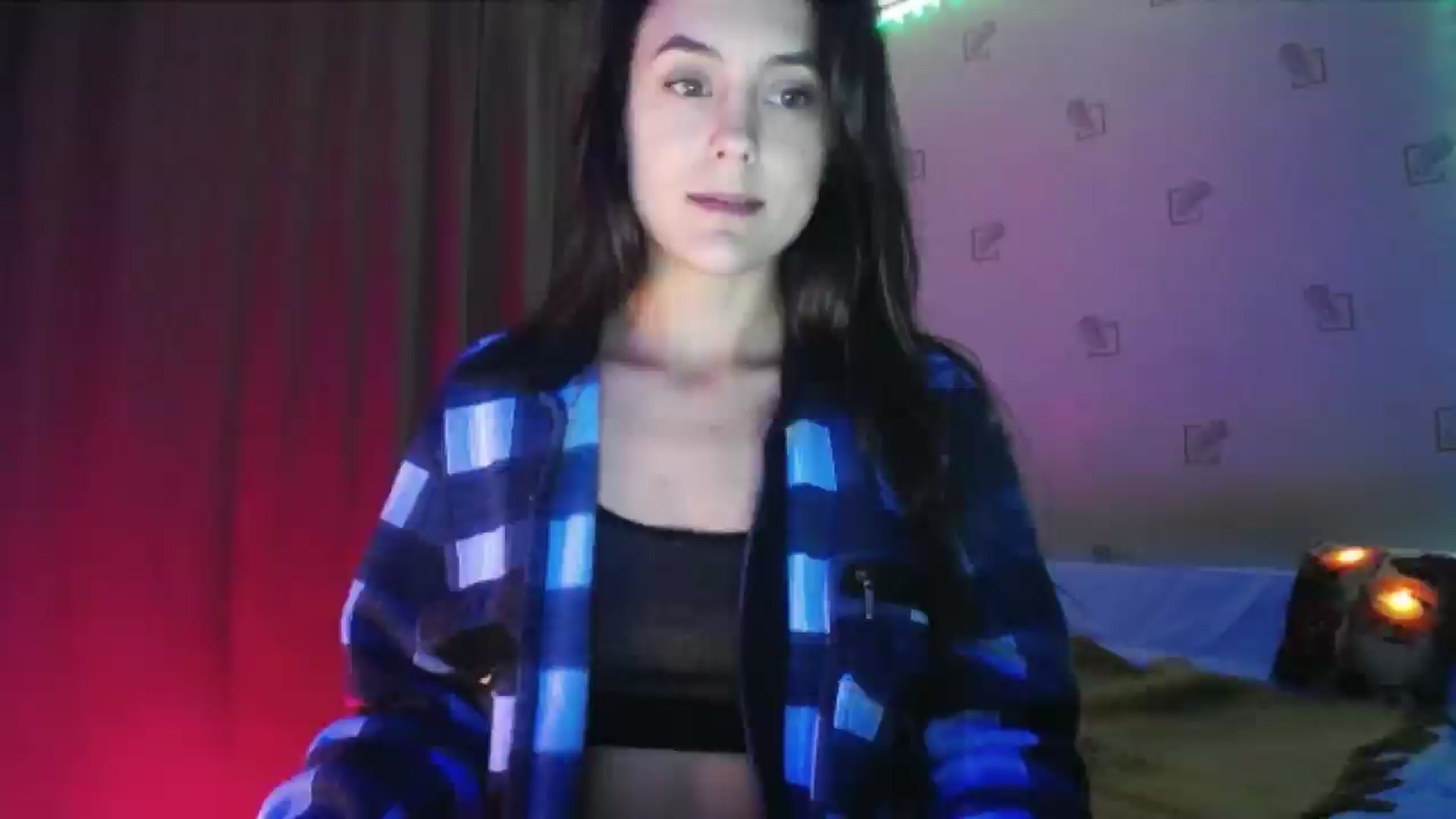 Gallery image thumbnail from Alexa_Floret's myfreecams stream on, 12/26/2024, 18:19 image 19 of 20