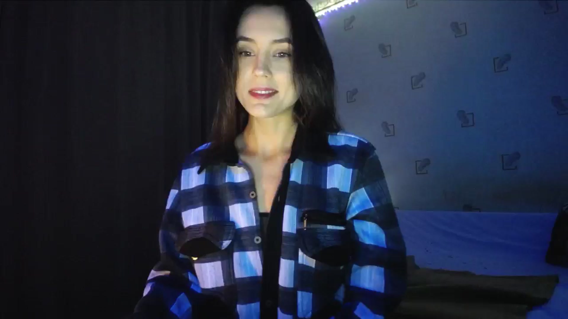 Gallery image thumbnail from Alexa_Floret's myfreecams stream on, 01/13/2025, 15:17 image 10 of 20