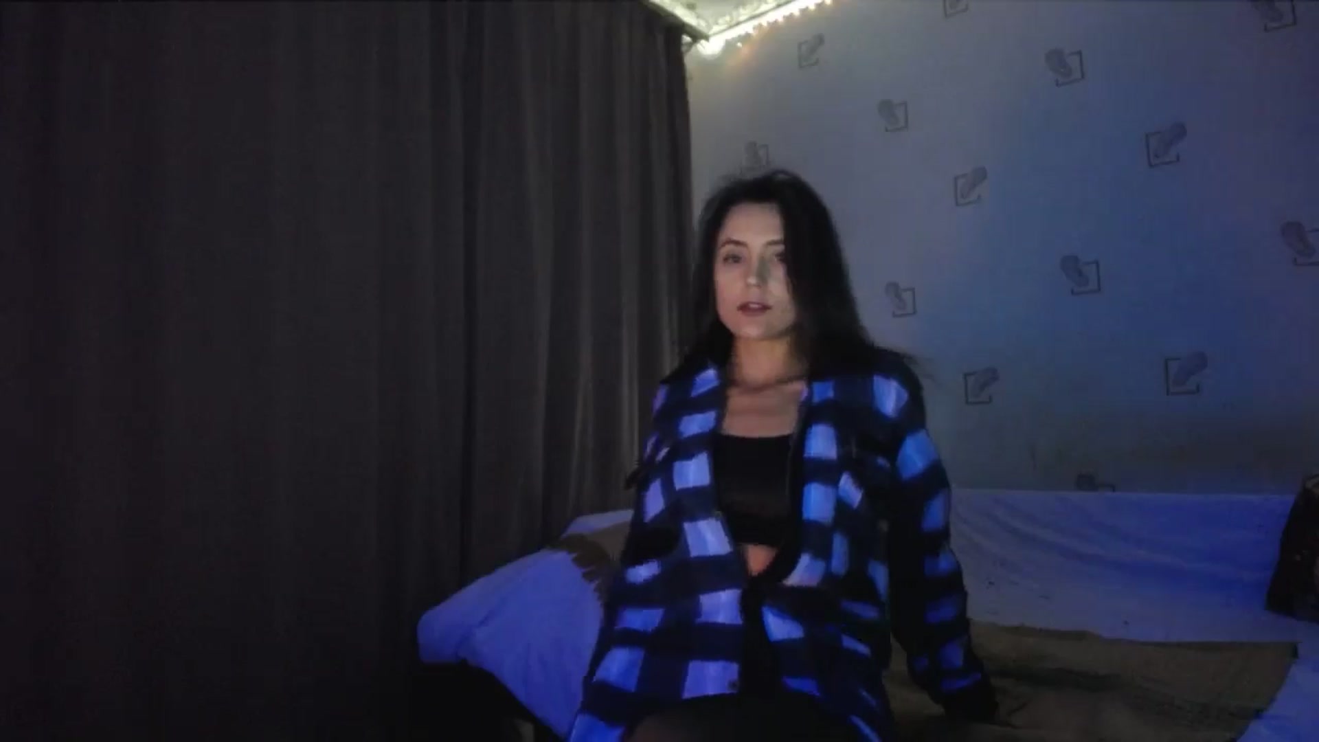 Gallery image thumbnail from Alexa_Floret's myfreecams stream on, 01/13/2025, 15:40 image 4 of 20