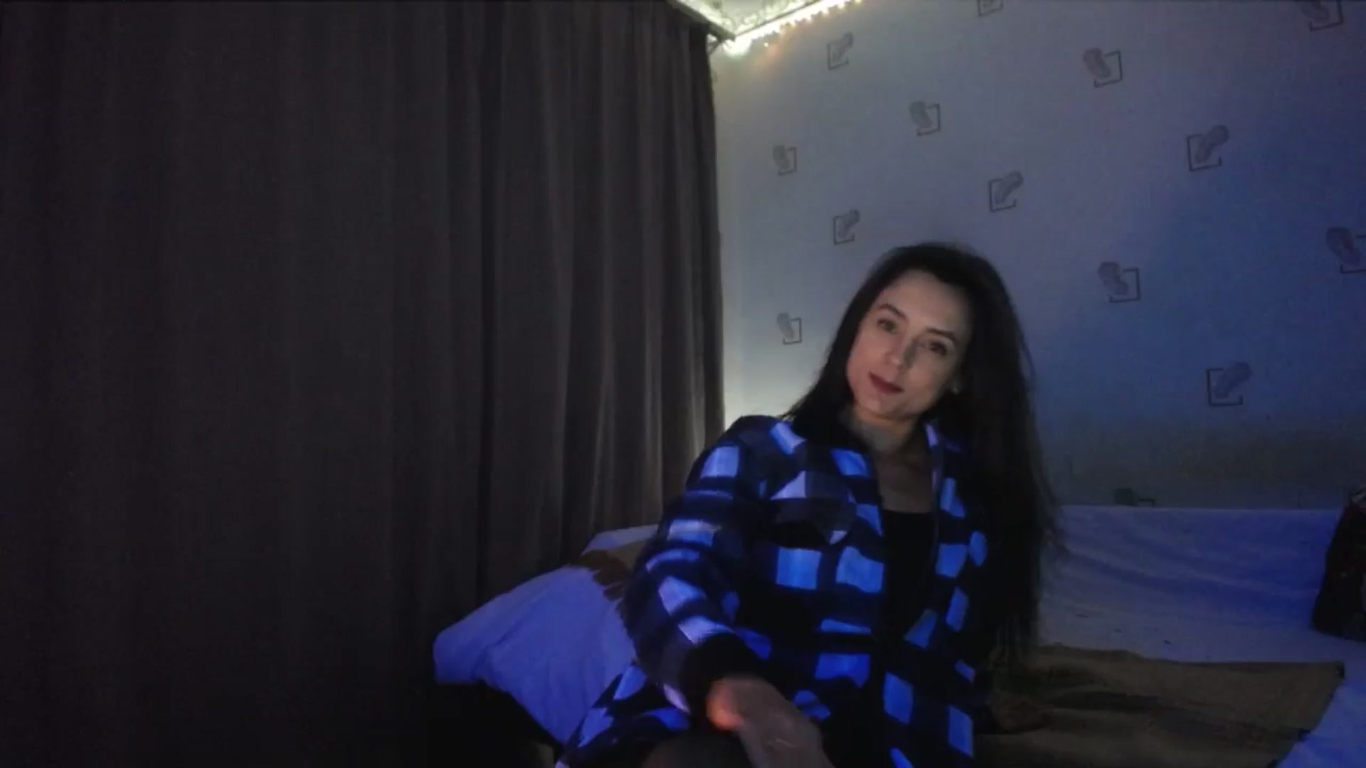 Gallery image thumbnail from Alexa_Floret's myfreecams stream on, 01/13/2025, 15:40 image 17 of 20