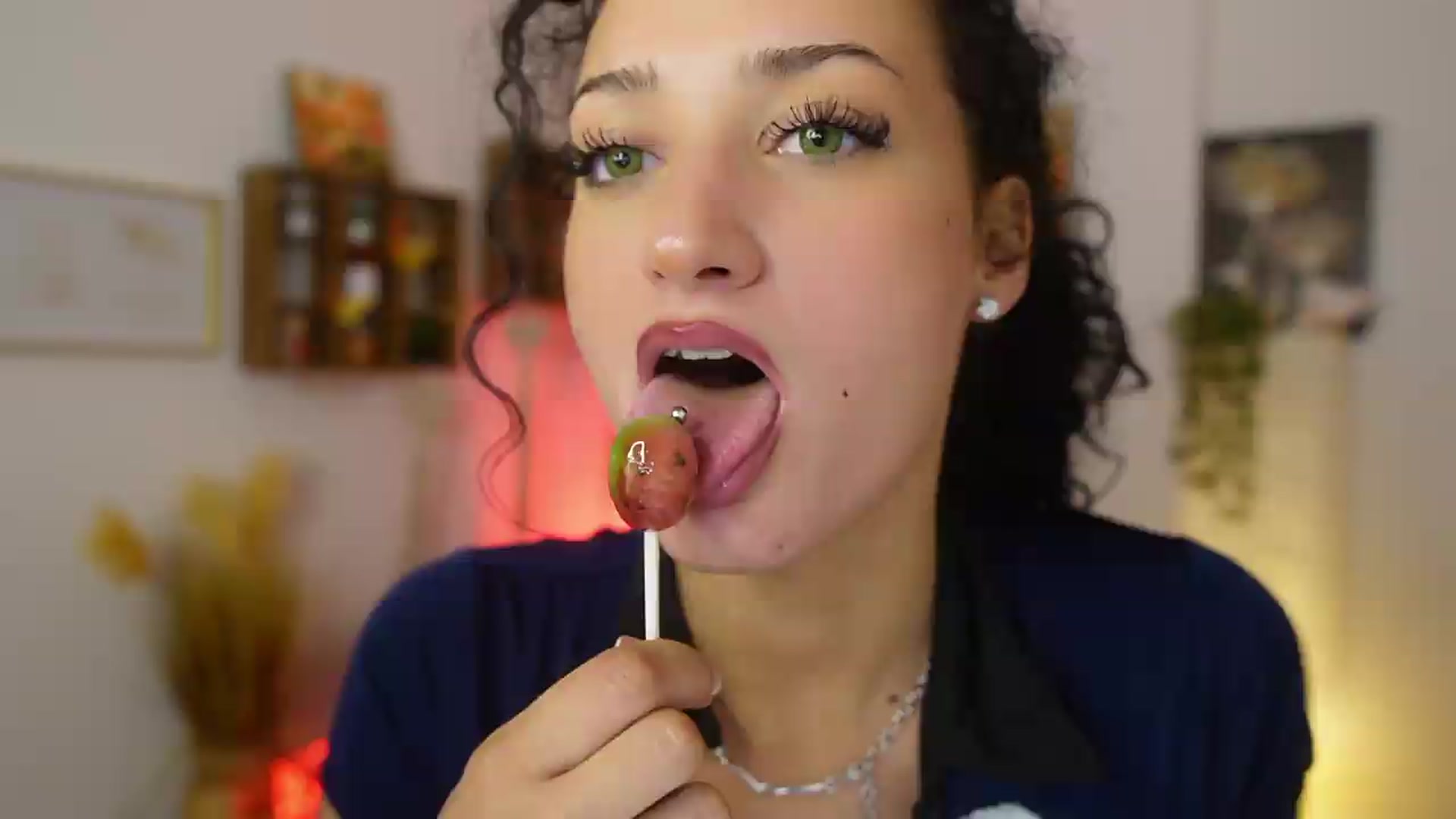 Gallery image thumbnail from Alexa_Grey_'s myfreecams stream on, 09/26/2026, 14:00 image 16 of 20
