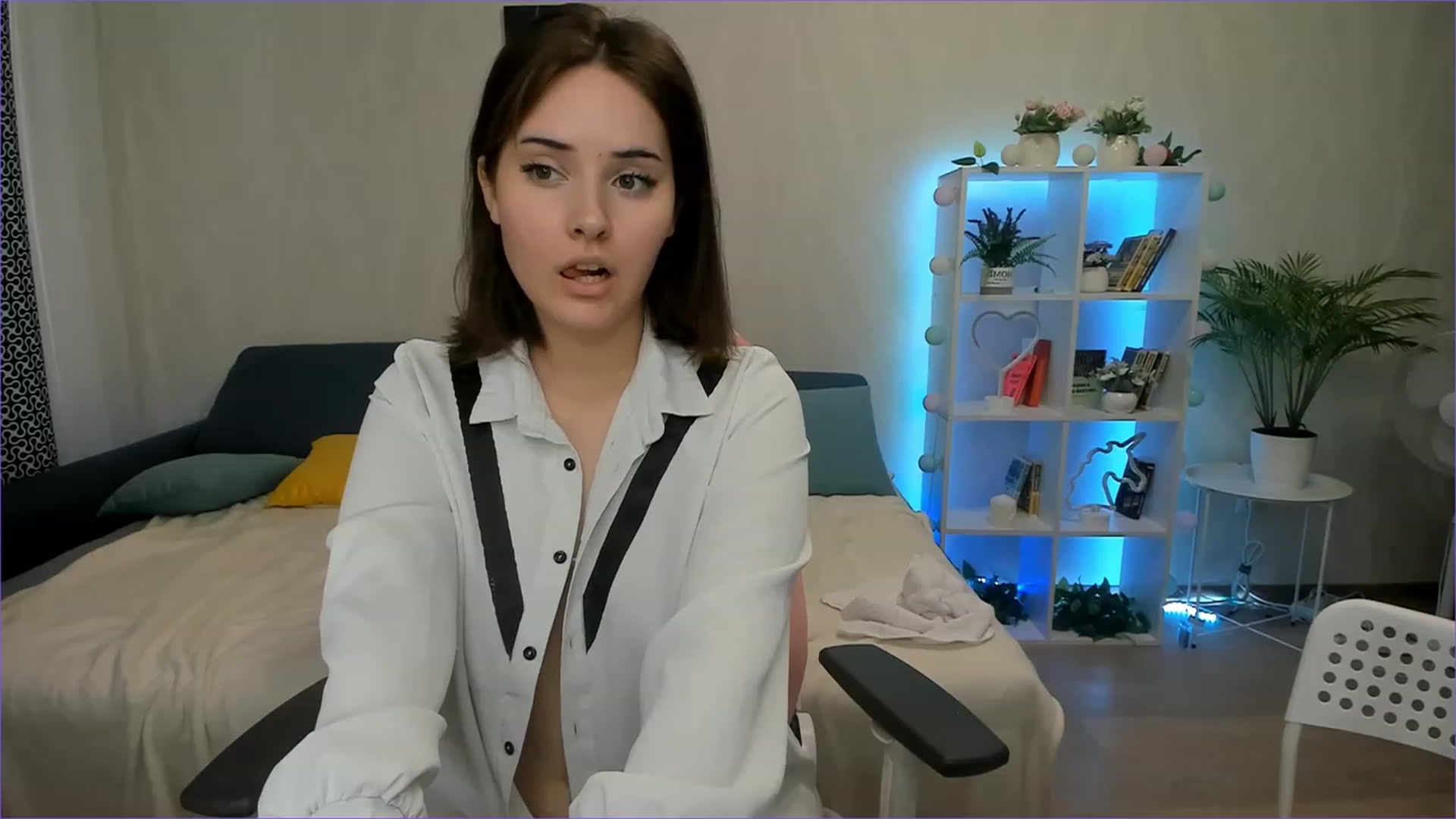 Gallery image thumbnail from Alexa_Ridle's myfreecams stream on, 05/28/2023, 11:06 image 16 of 20