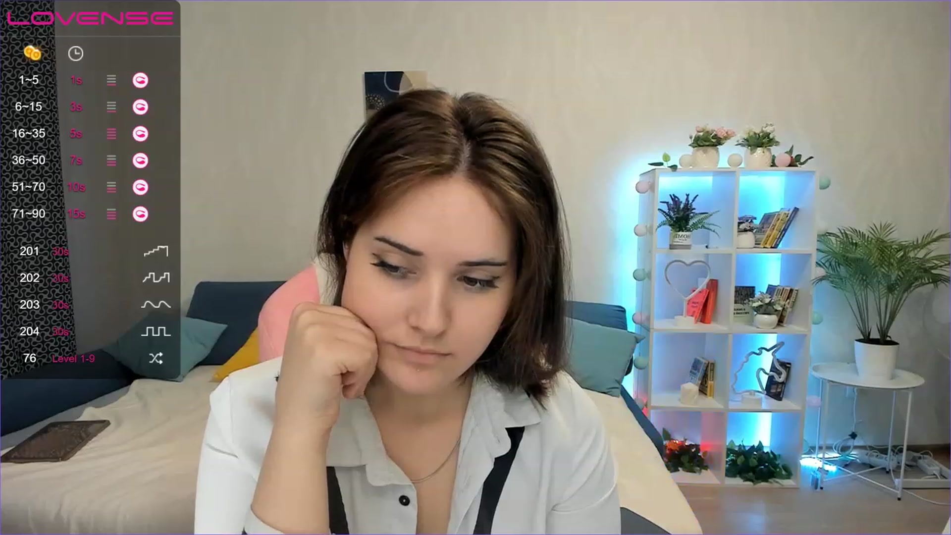 Gallery image thumbnail from Alexa_Ridle's myfreecams stream on, 06/01/2023, 12:04 image 17 of 20