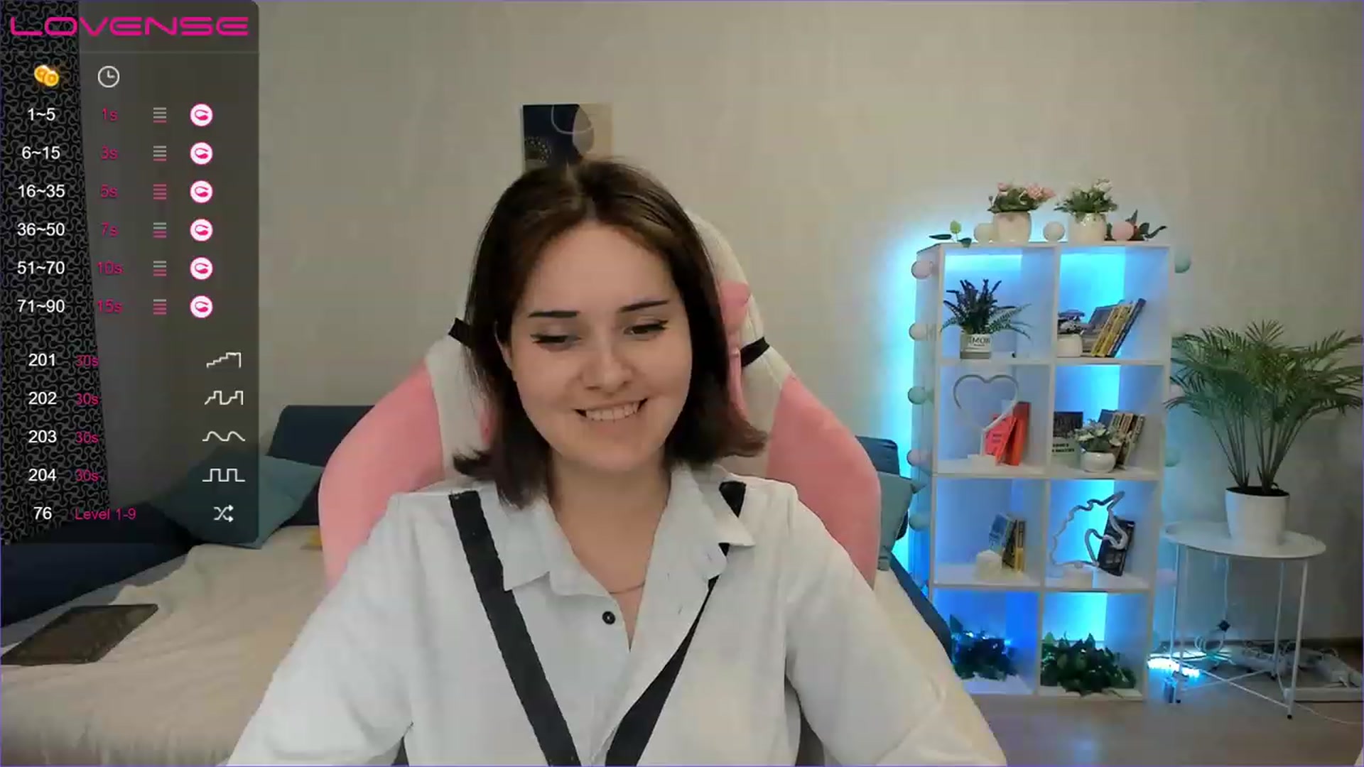Gallery image thumbnail from Alexa_Ridle's myfreecams stream on, 06/01/2023, 12:04 image 19 of 20