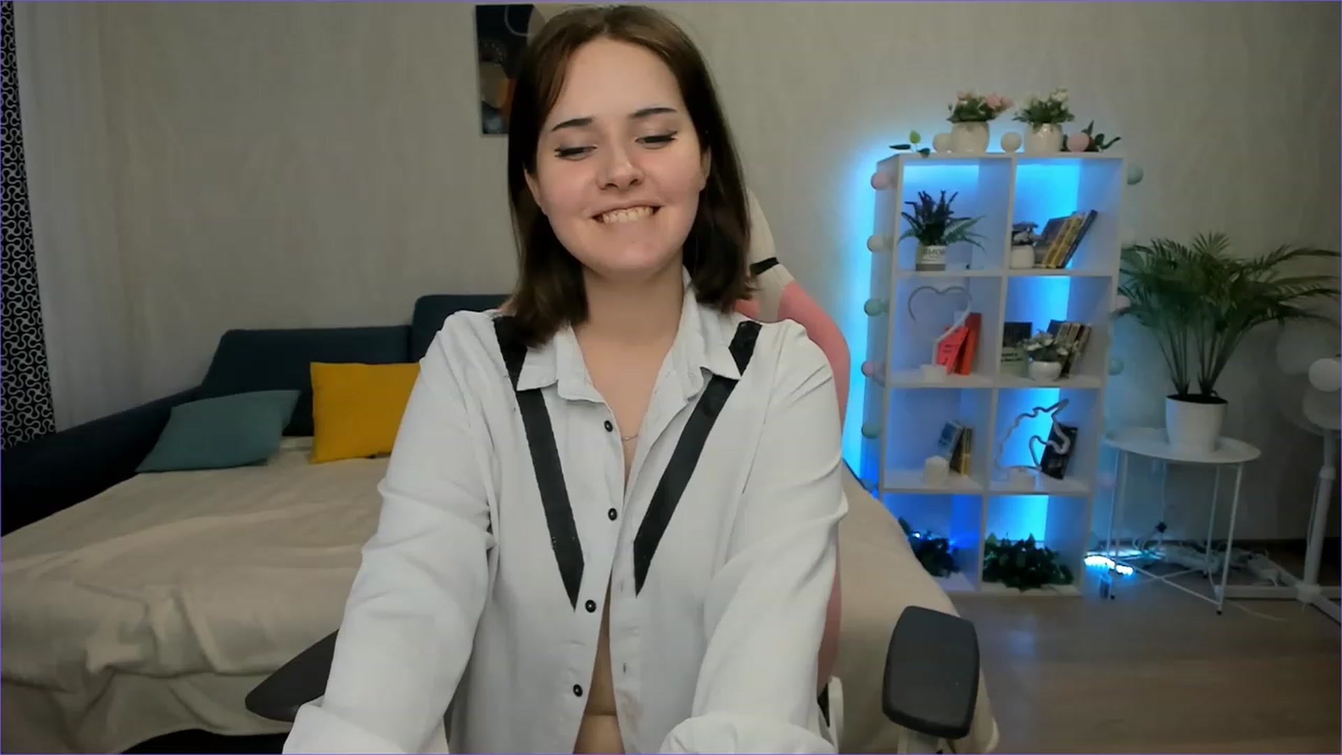 Gallery image thumbnail from Alexa_Ridle's myfreecams stream on, 06/02/2023, 08:07 image 5 of 20