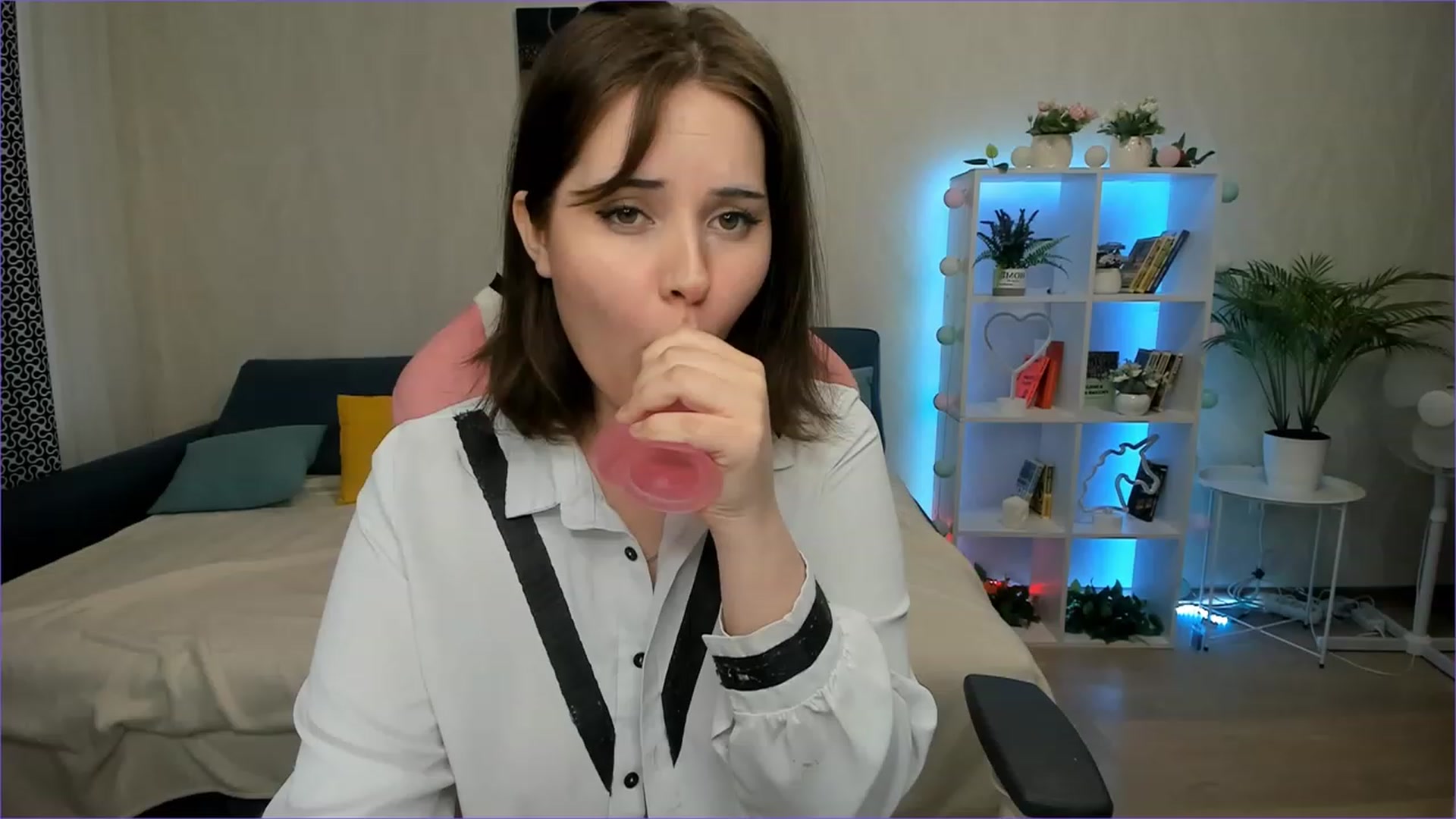 Gallery image thumbnail from Alexa_Ridle's myfreecams stream on, 06/02/2023, 08:07 image 2 of 20