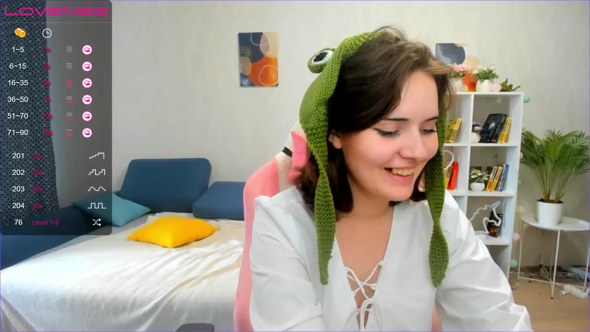 Gallery image thumbnail from Alexa_Ridle's myfreecams stream on, 07/27/2023, 10:31 image 17 of 20