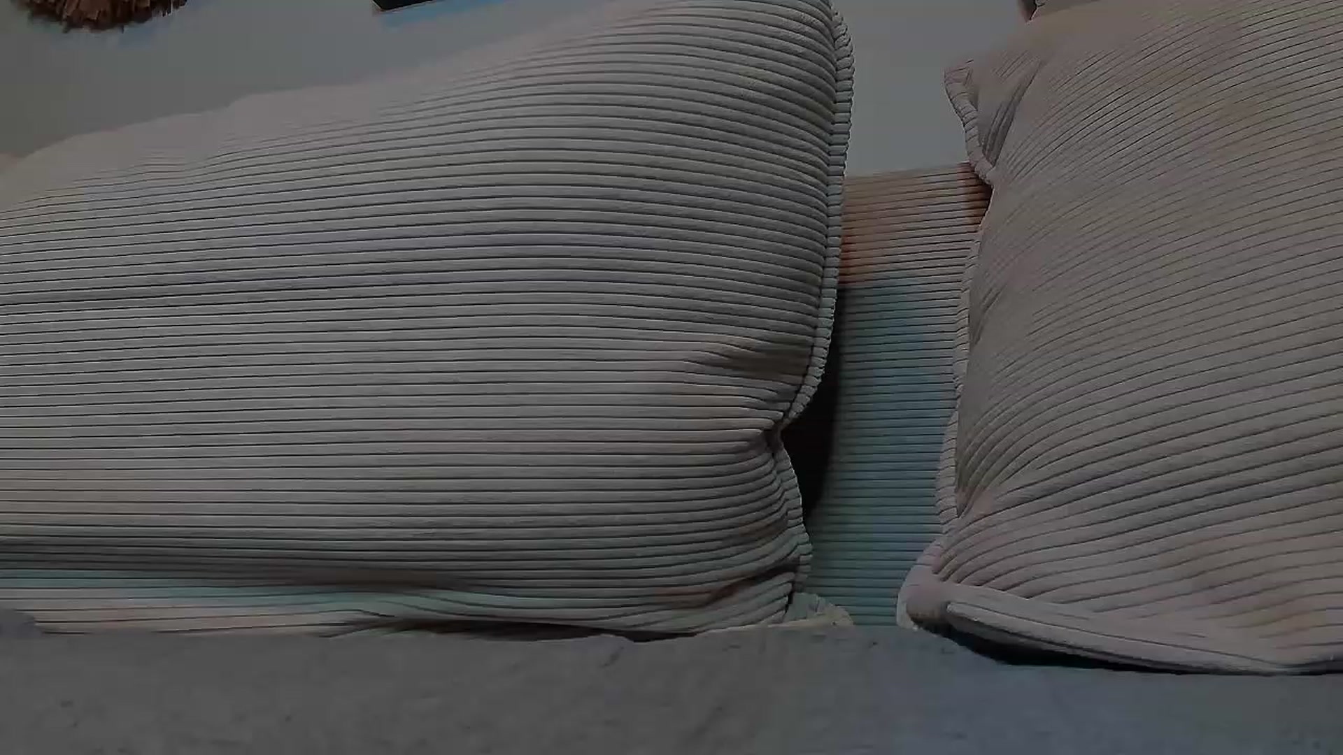 Gallery image thumbnail from Alexa_Smithhh's myfreecams stream on, 02/28/2023, 19:11 image 6 of 20