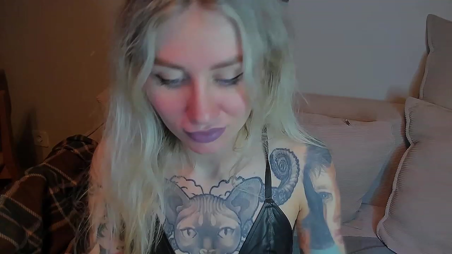 Gallery image thumbnail from Alexa_Smithhh's myfreecams stream on, 02/28/2023, 19:11 image 18 of 20