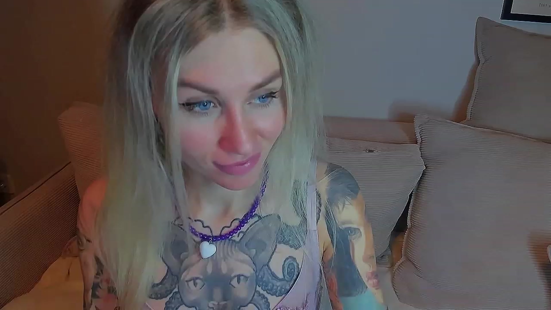 Gallery image thumbnail from Alexa_Smithhh's myfreecams stream on, 03/16/2023, 21:55 image 17 of 20